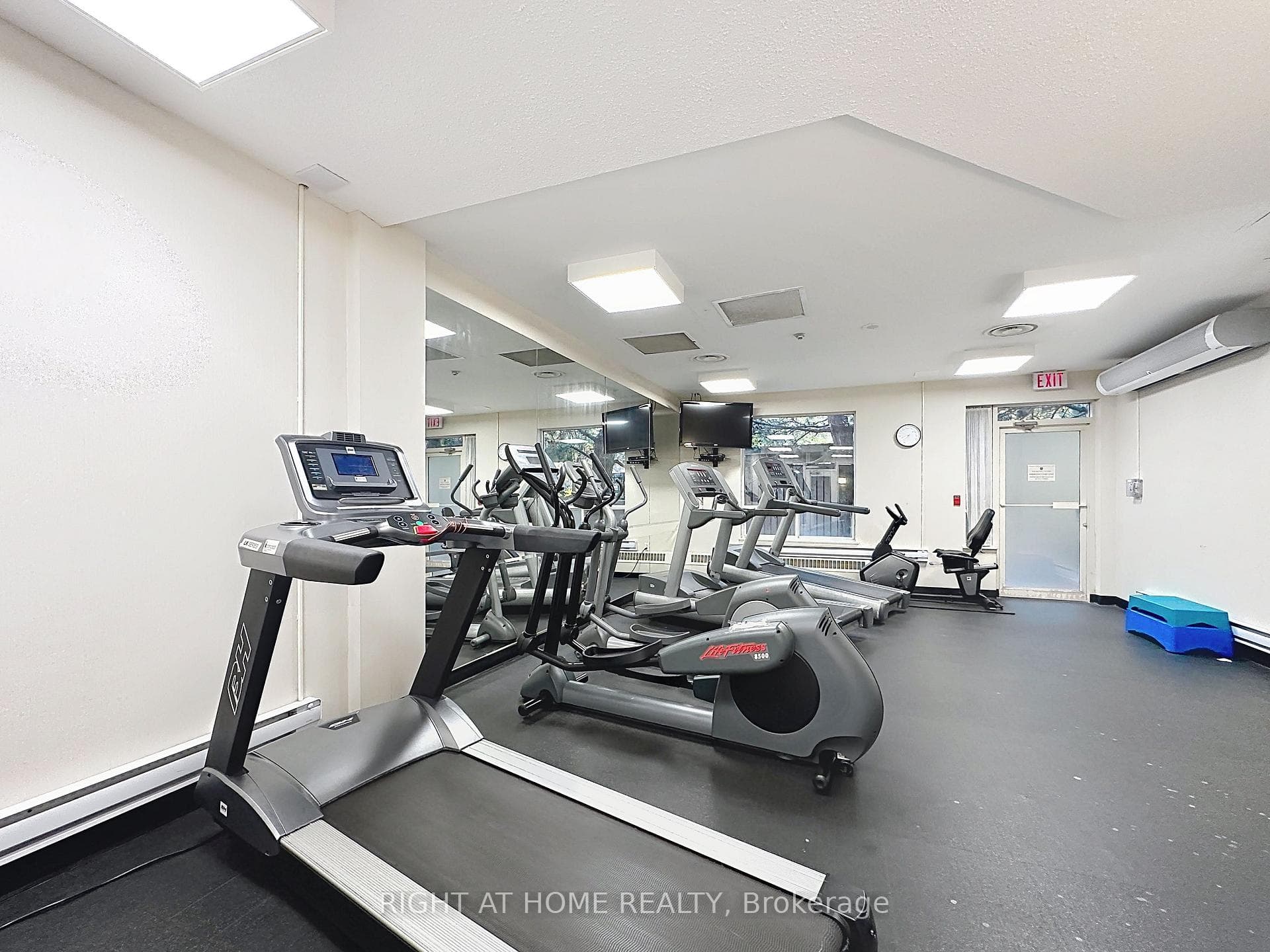 35 Empress Avenue Unit 2108 photo 12