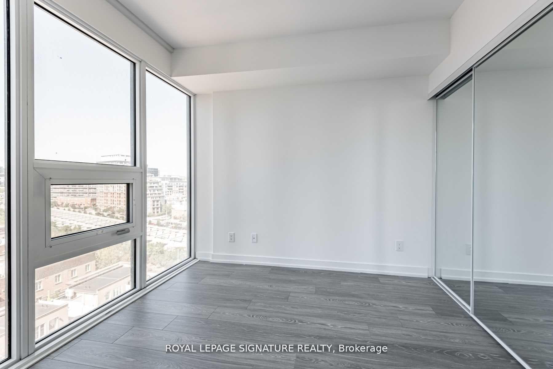 19 Western Battery Road Unit 1516 photo 7