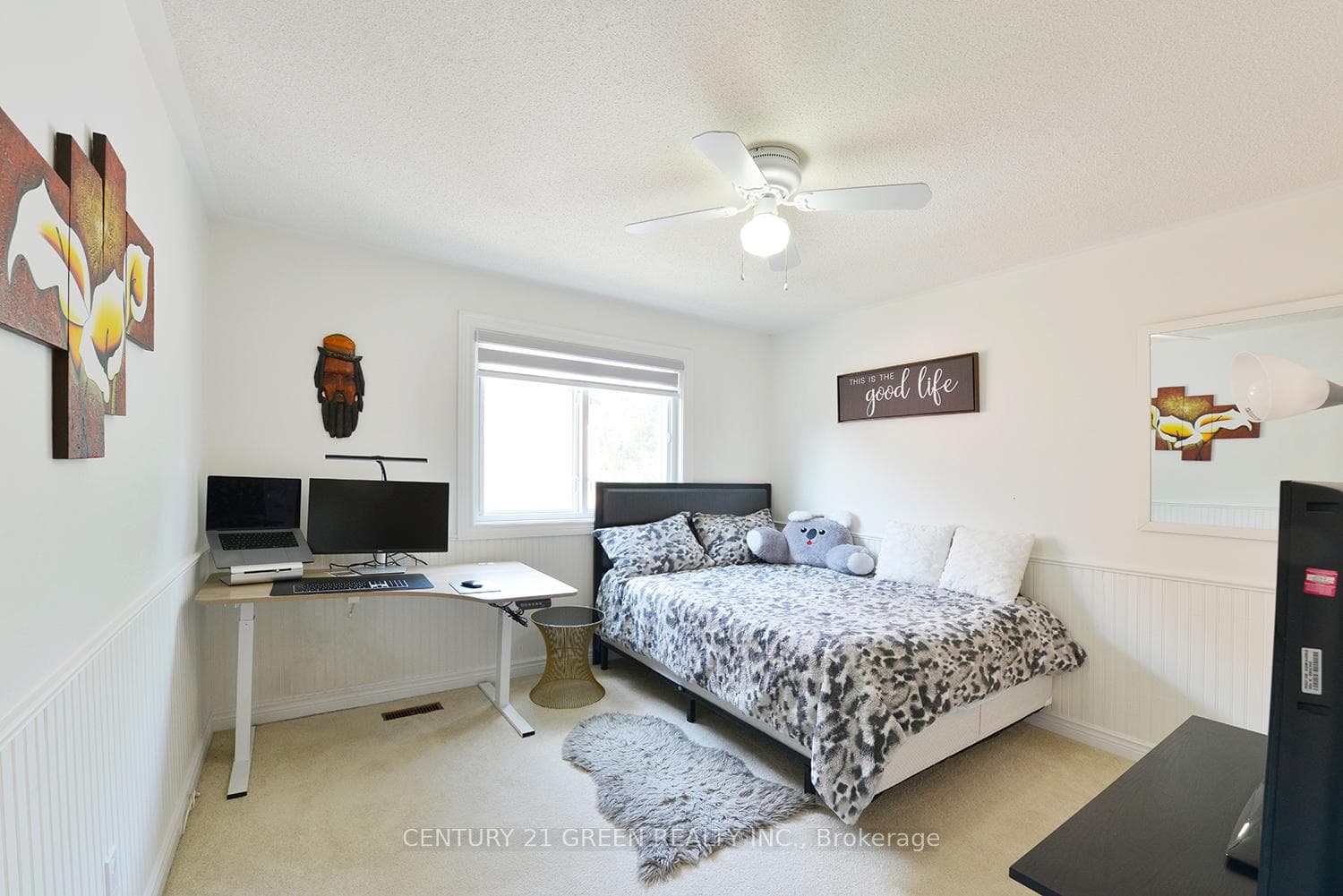 1332 Outlook Terrace photo 21