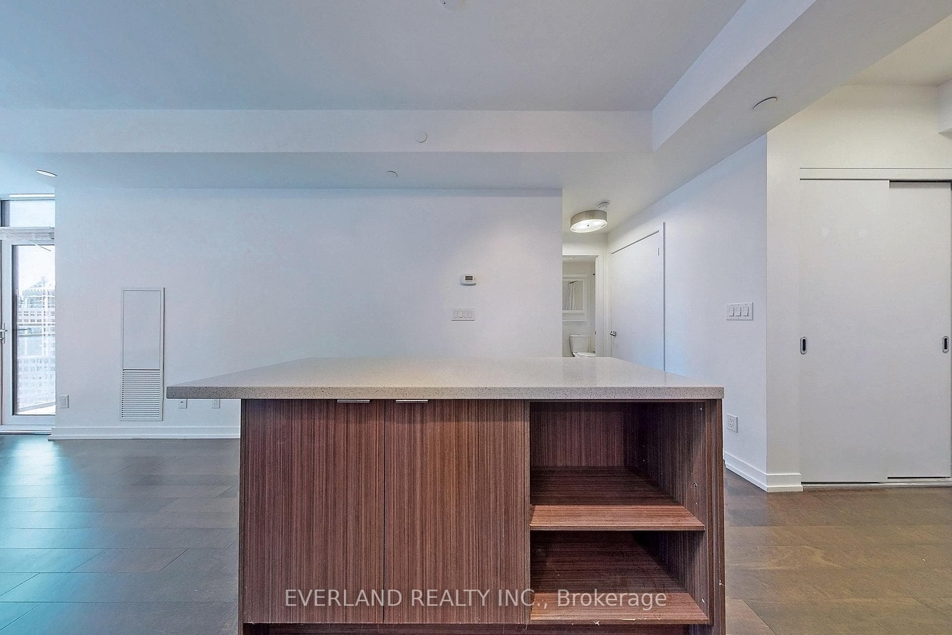 21 Widmer Street Unit 1507 photo 12
