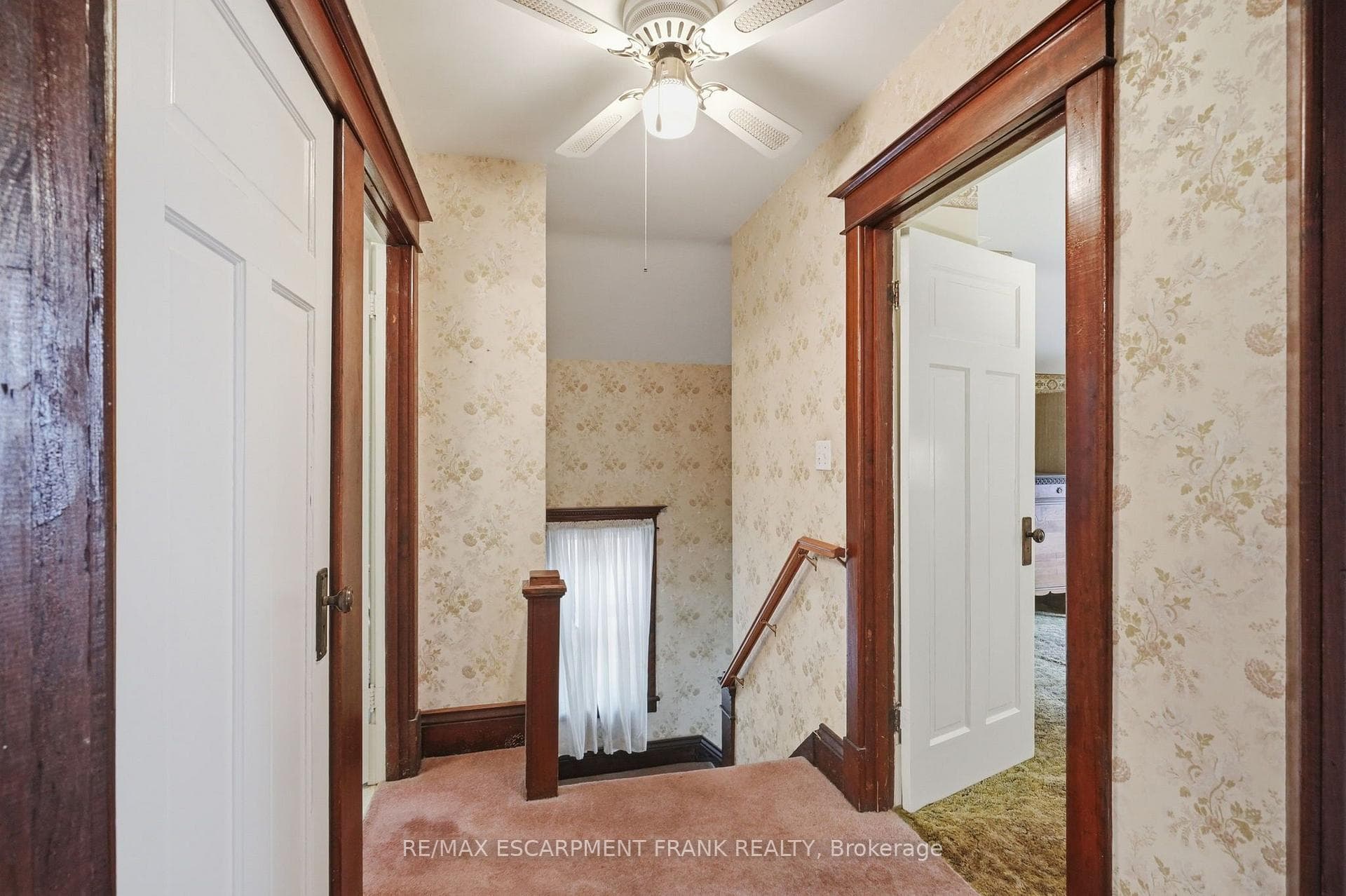 24 Cliff Avenue photo 32