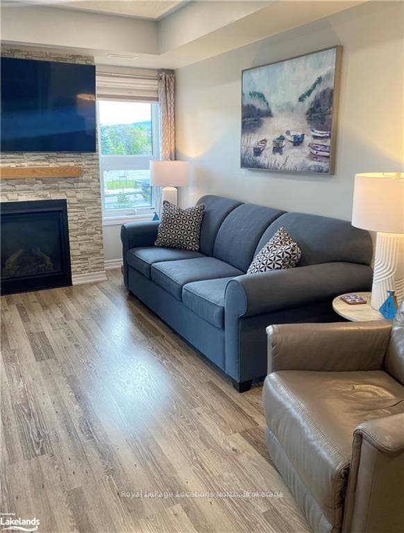 2 ANCHORAGE Crescent Unit 202 photo 16