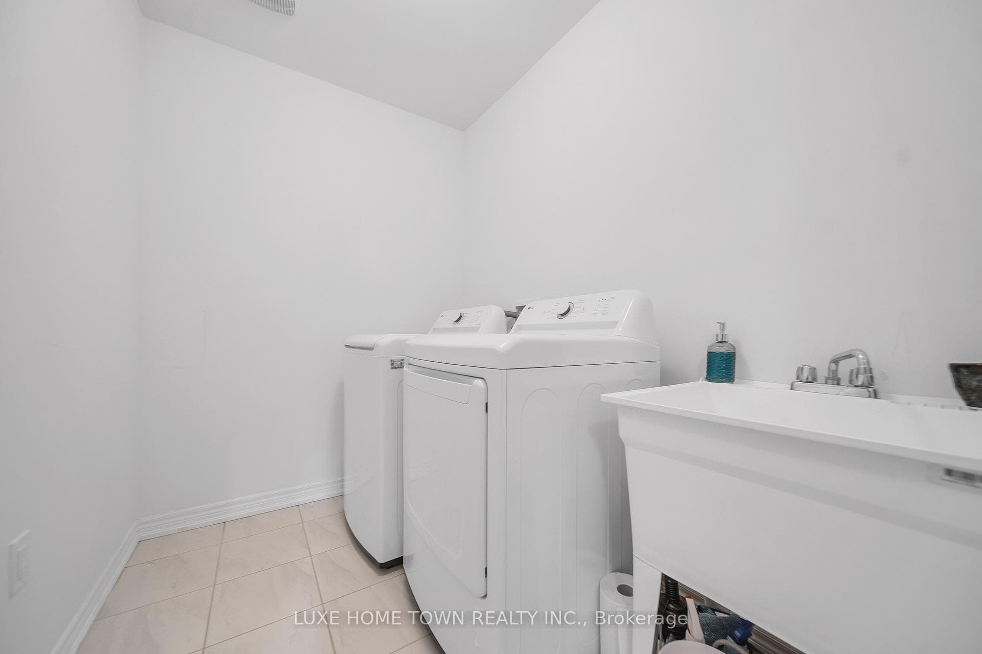 179 Rea Drive photo 42