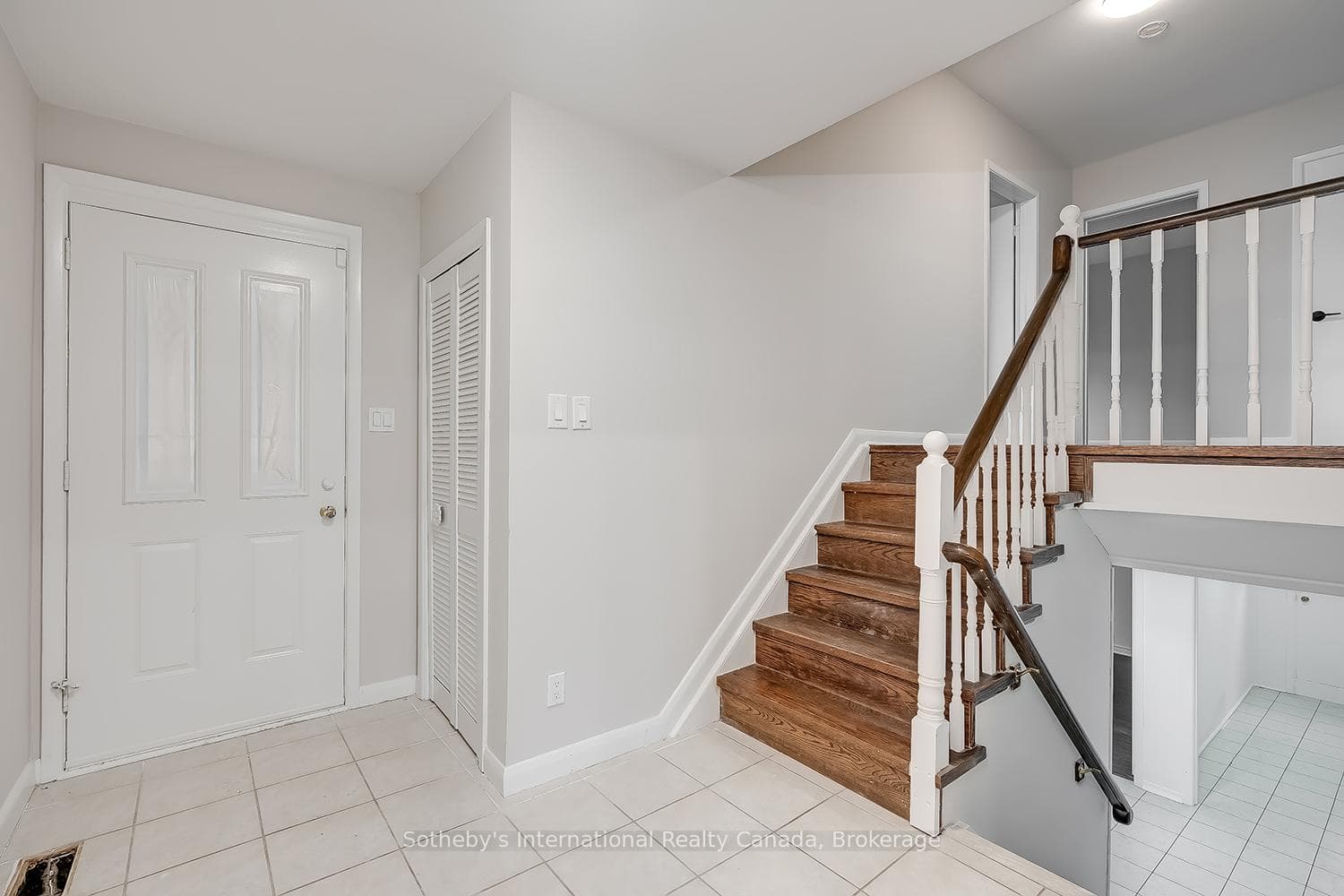 272 Pinehurst Drive photo 11