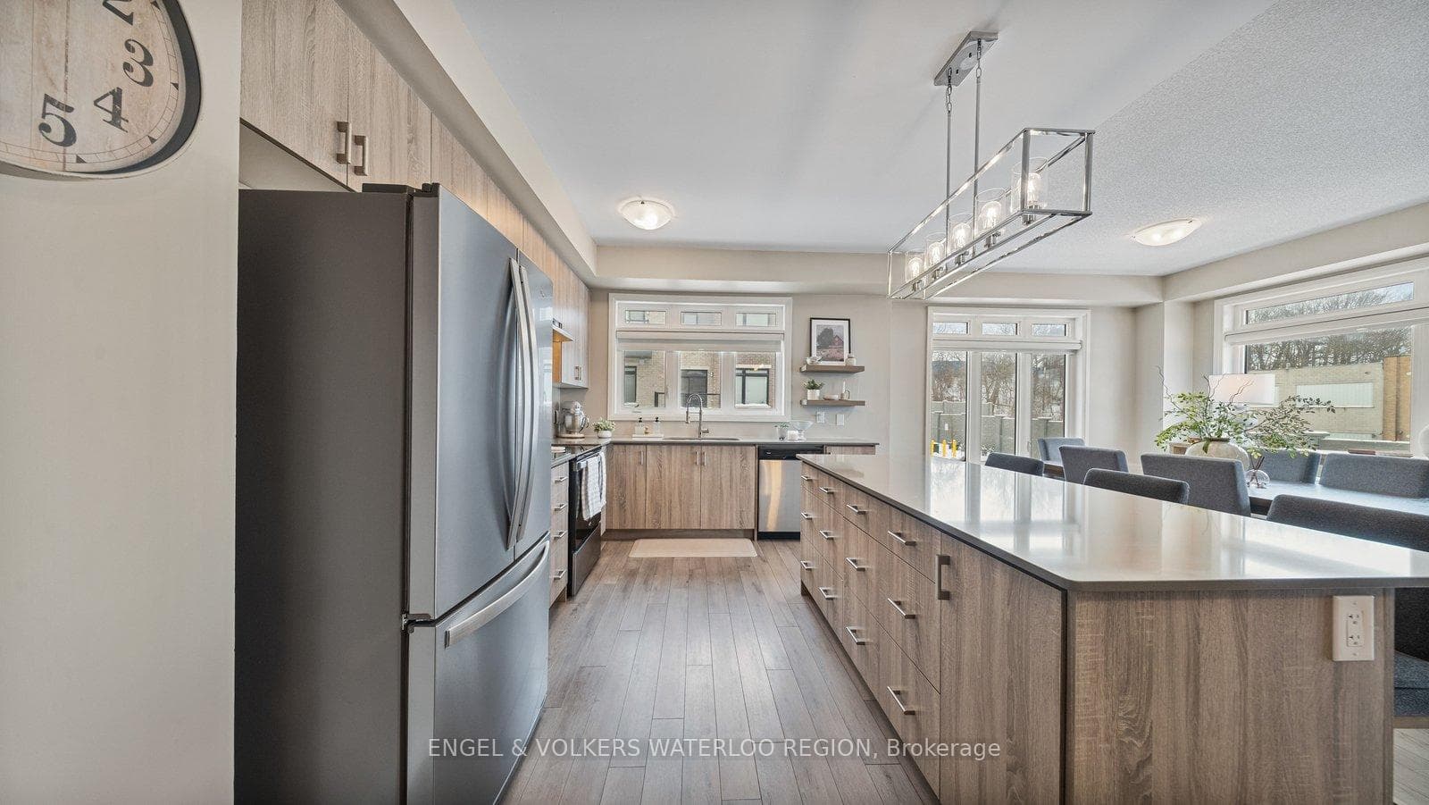585 Colborne Street Unit 501 photo 16