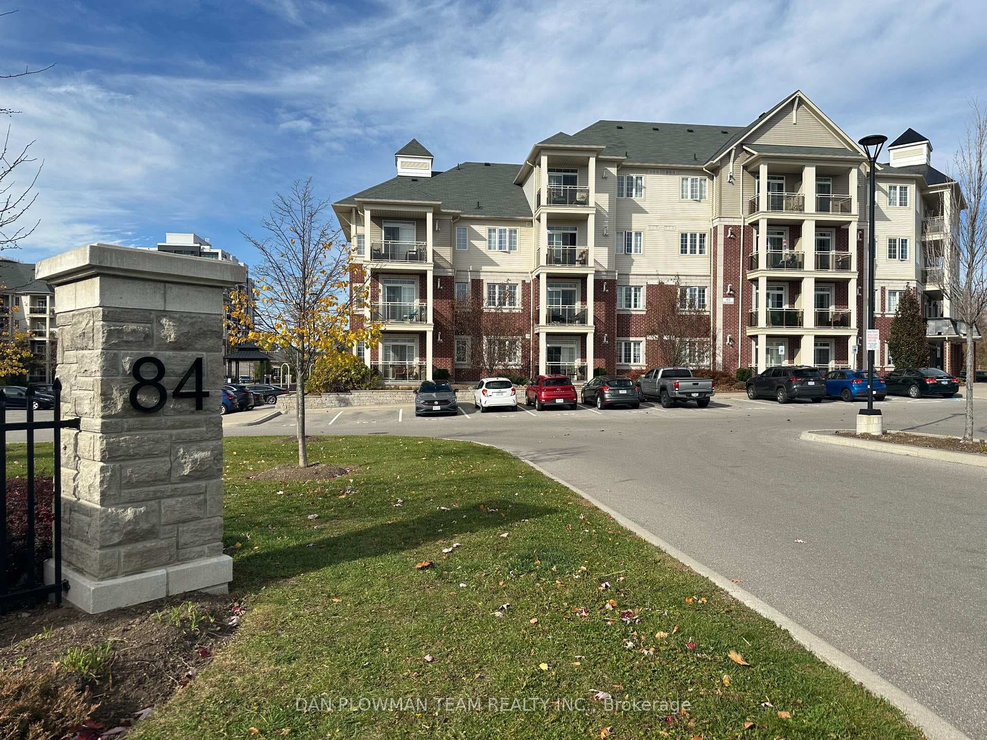 84 Aspen Springs Drive Unit 320 photo 2