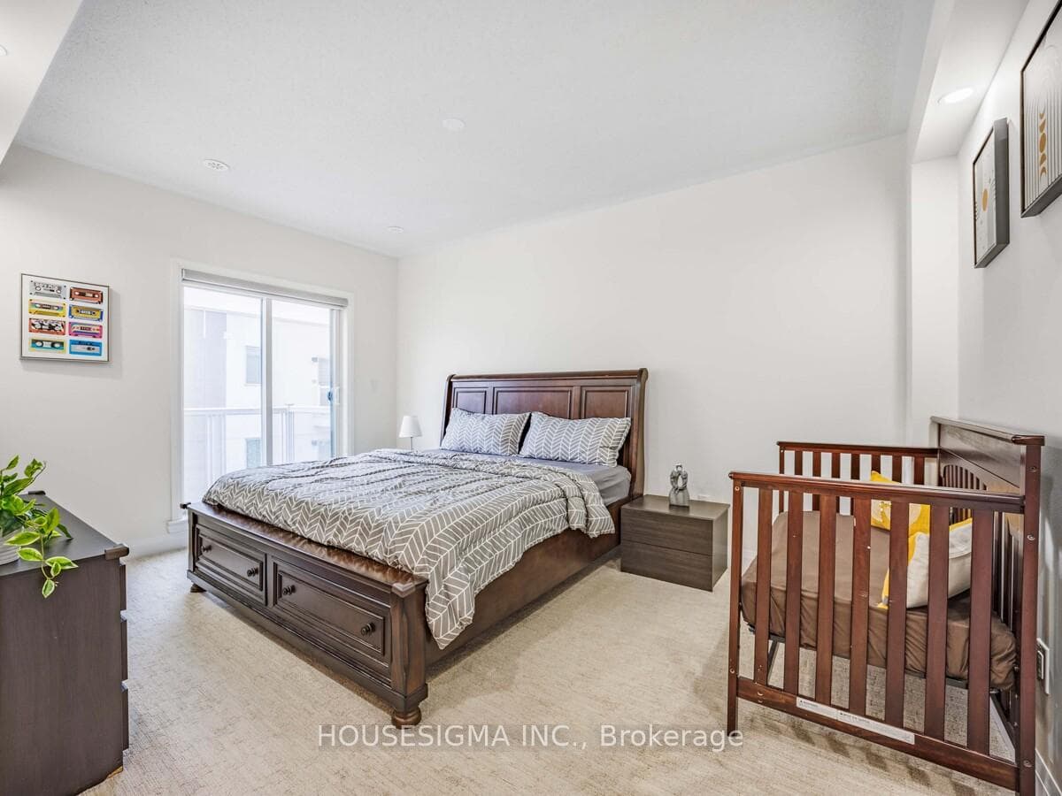 1870 Altona Road Unit 11 photo 17