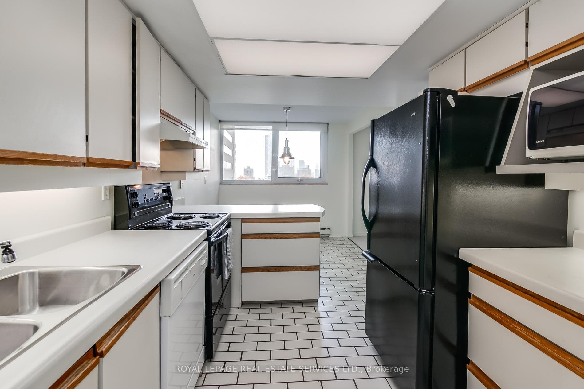 360 Bloor Street Unit 901 photo 22