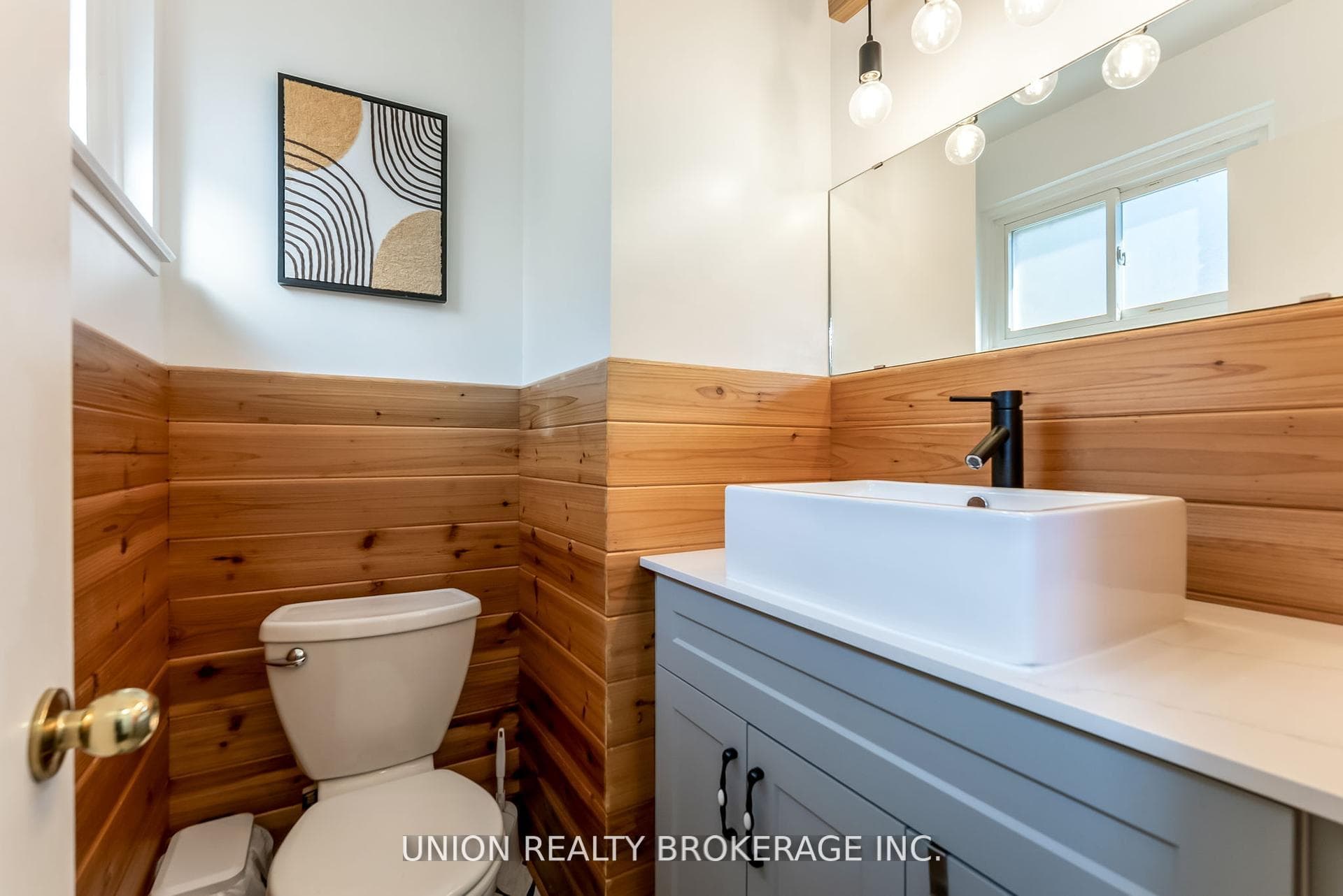 32 Bledlow Manor Drive photo 13