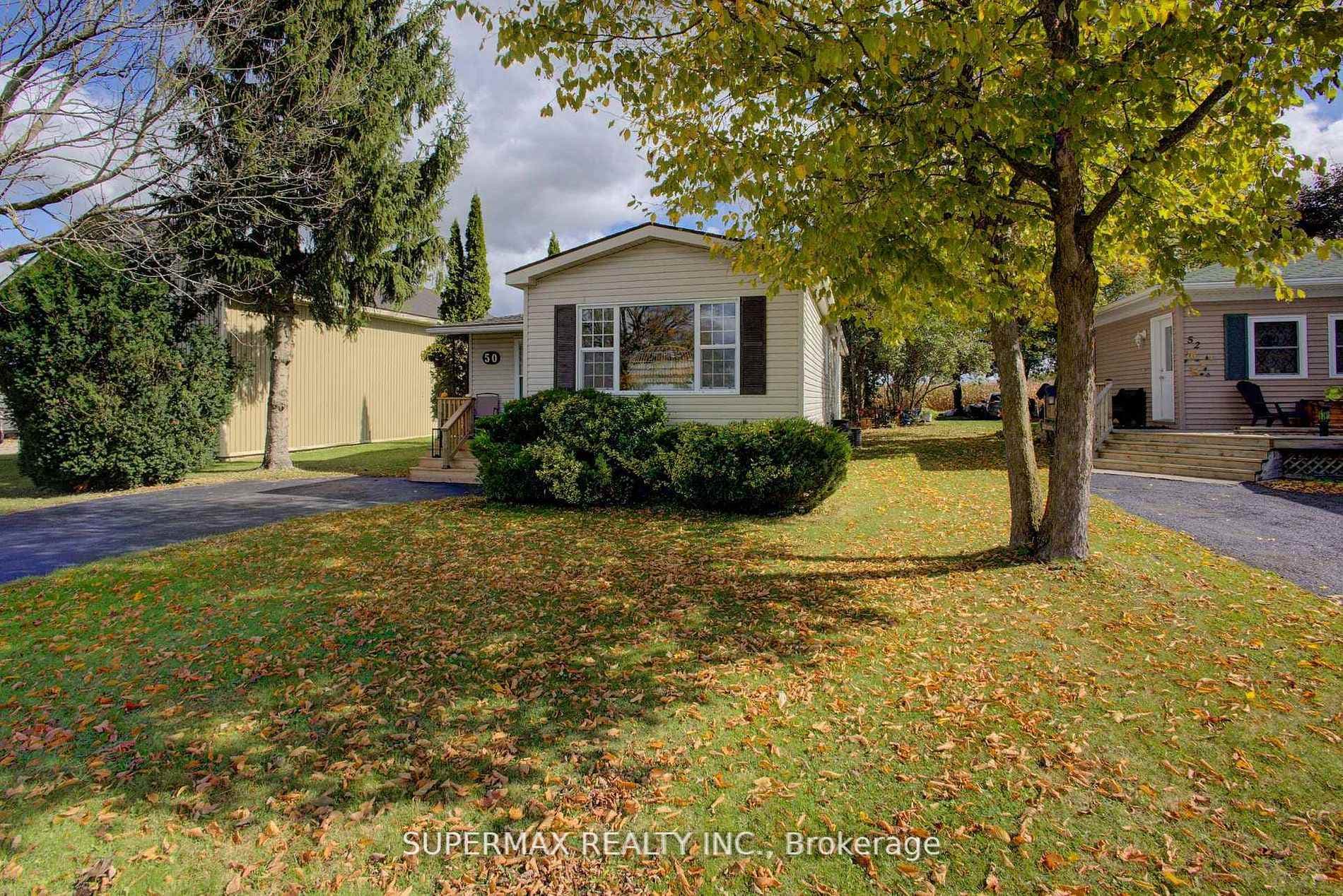 302694 Douglas Street Unit 50 photo 32