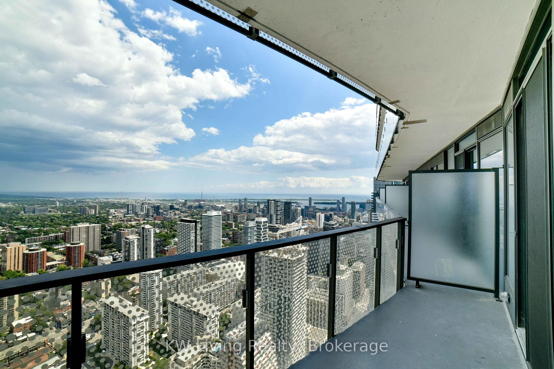 11 Wellesley Street Unit 5812 photo 10