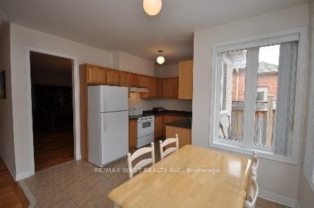 571 Vellore Woods Boulevard photo 7