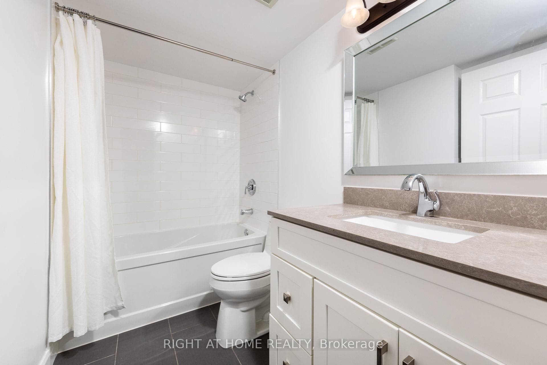 335 WEBB Drive Unit PH104 photo 28