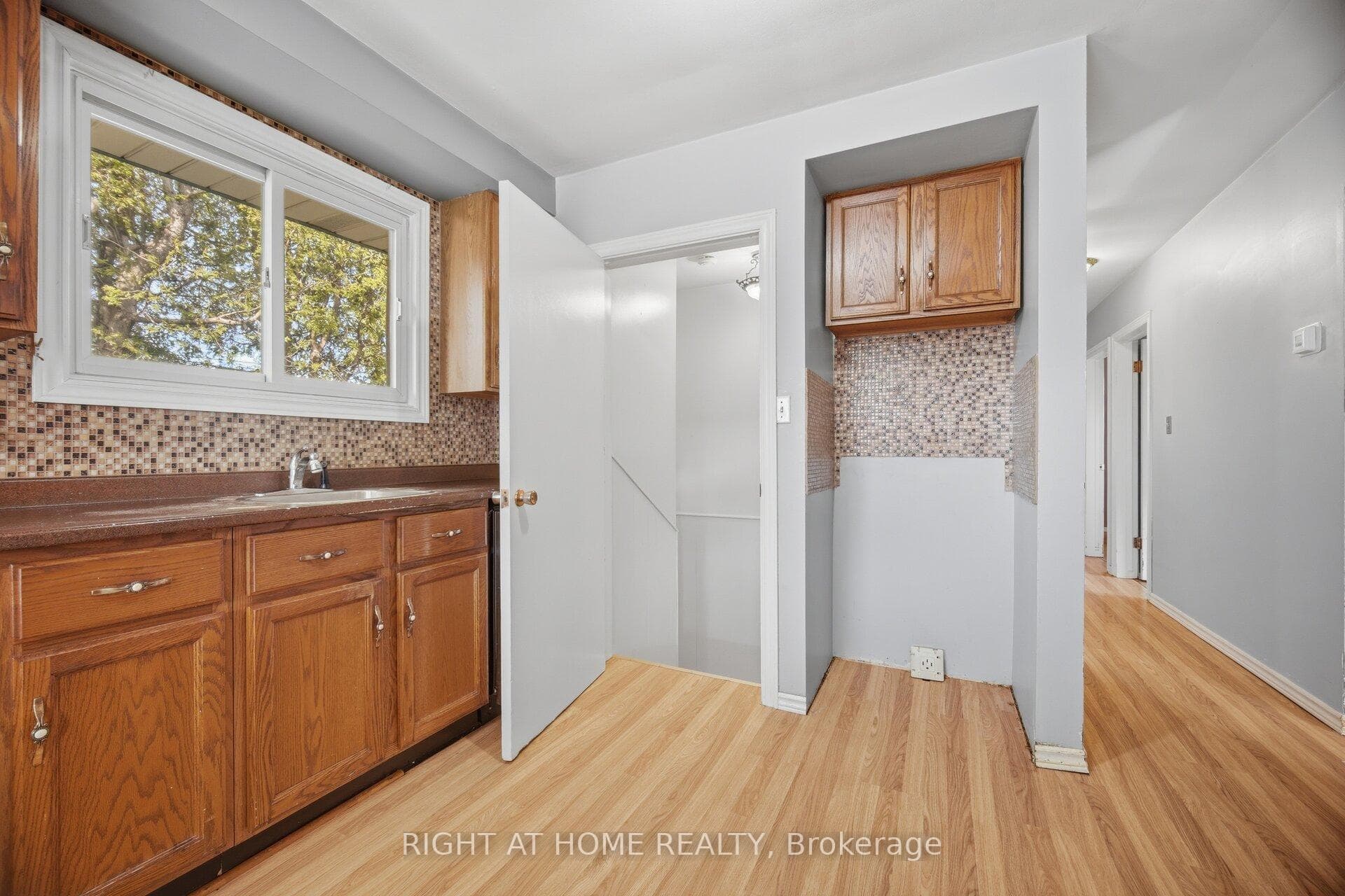 311 East 14th Street photo 25