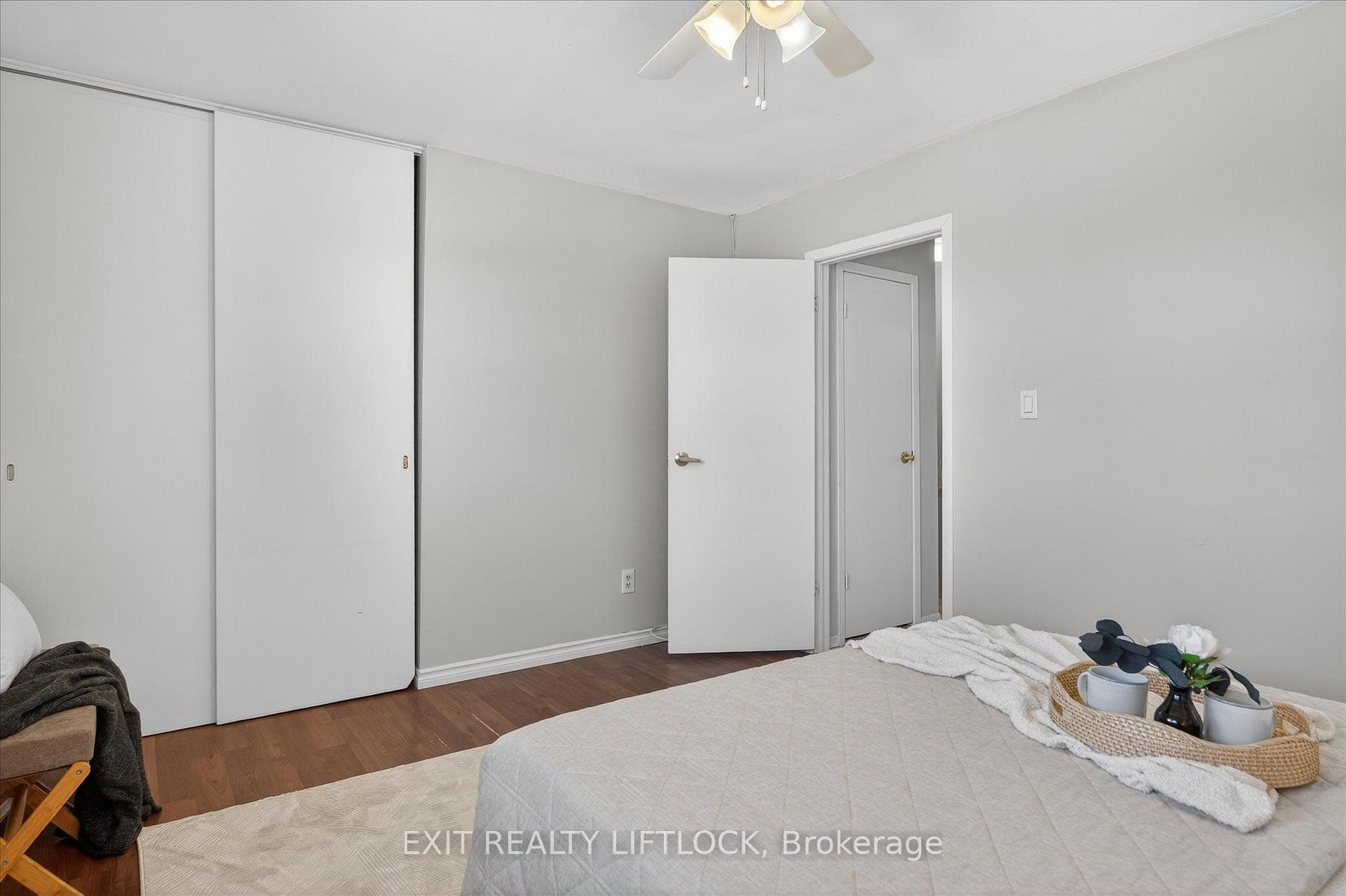 996 Sydenham Road Unit 28 photo 21