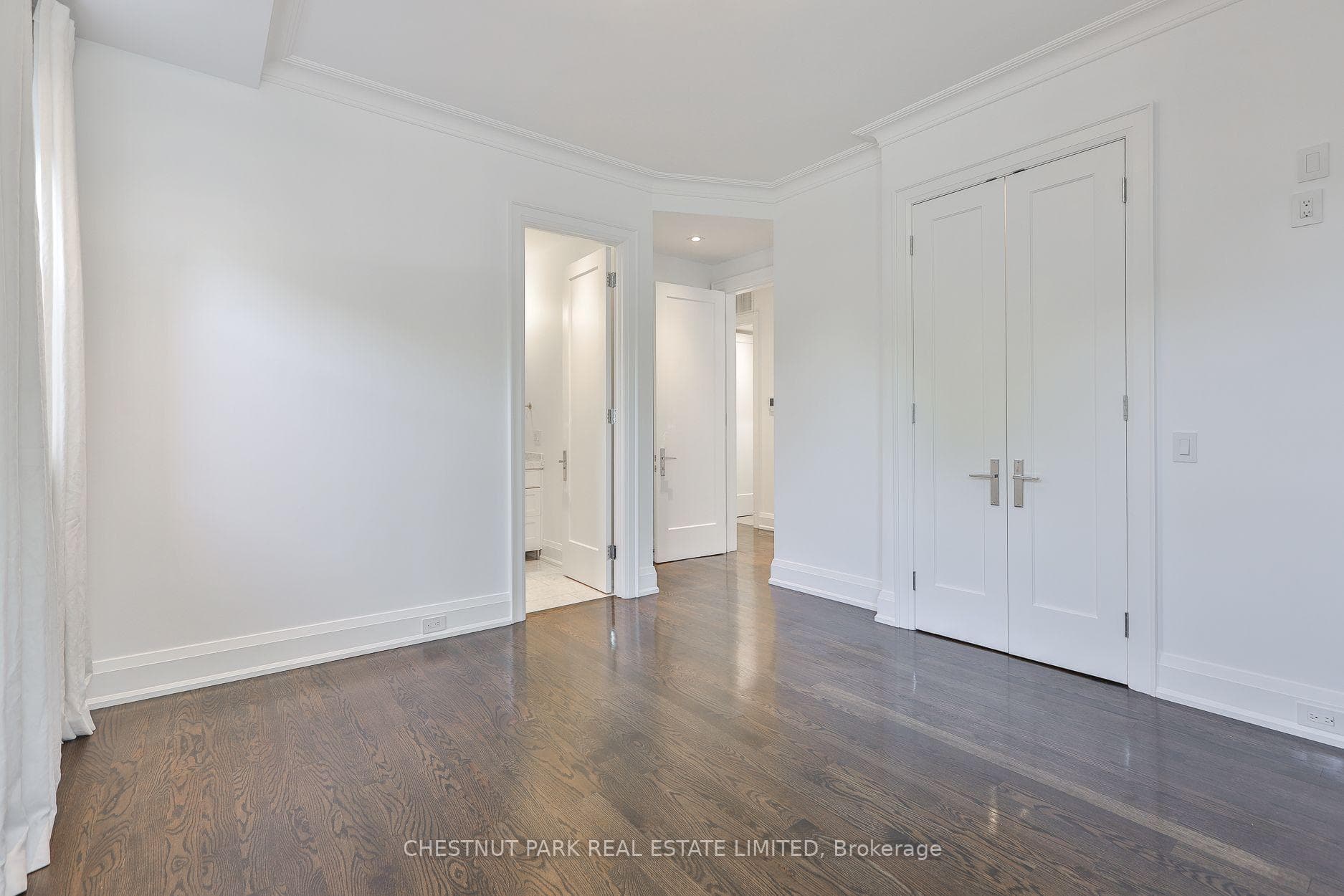 16 Scarth Road Unit 1 photo 28