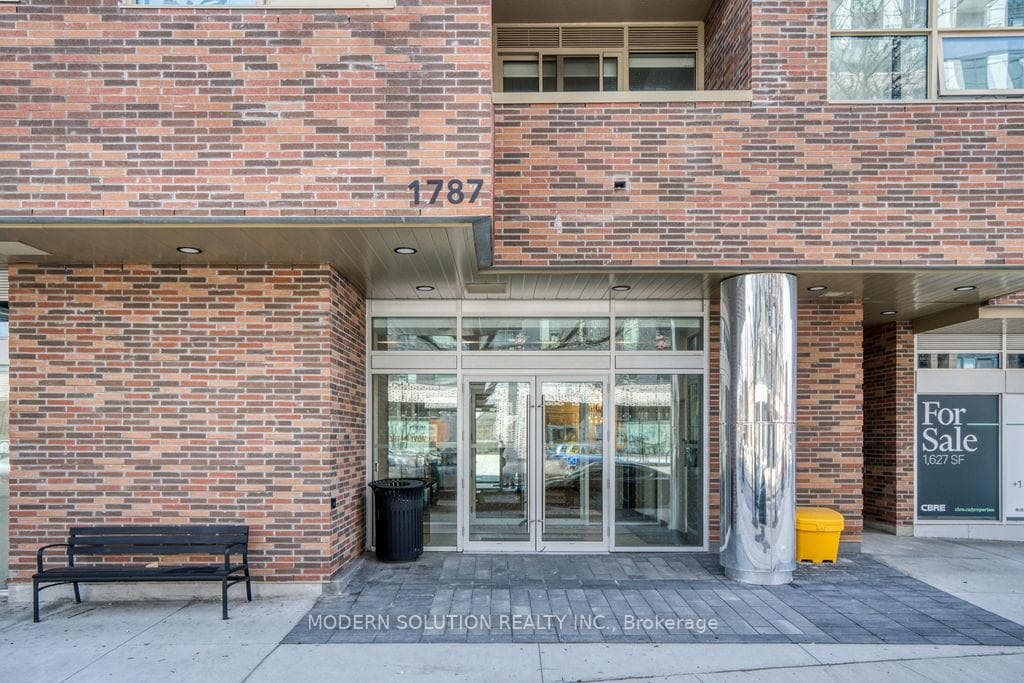1787 St Clair Avenue Unit 308 photo 21