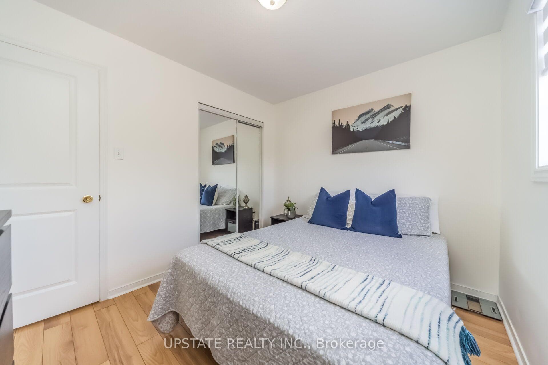 145 Valonia Drive photo 23
