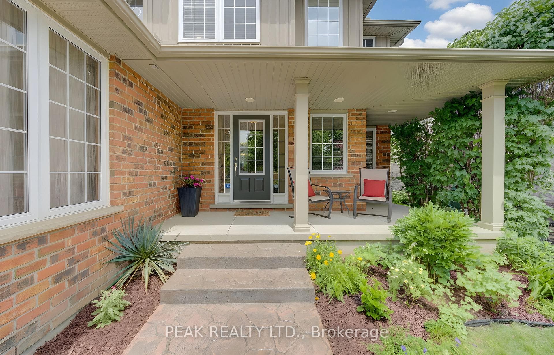 258 Laschinger Boulevard photo 6