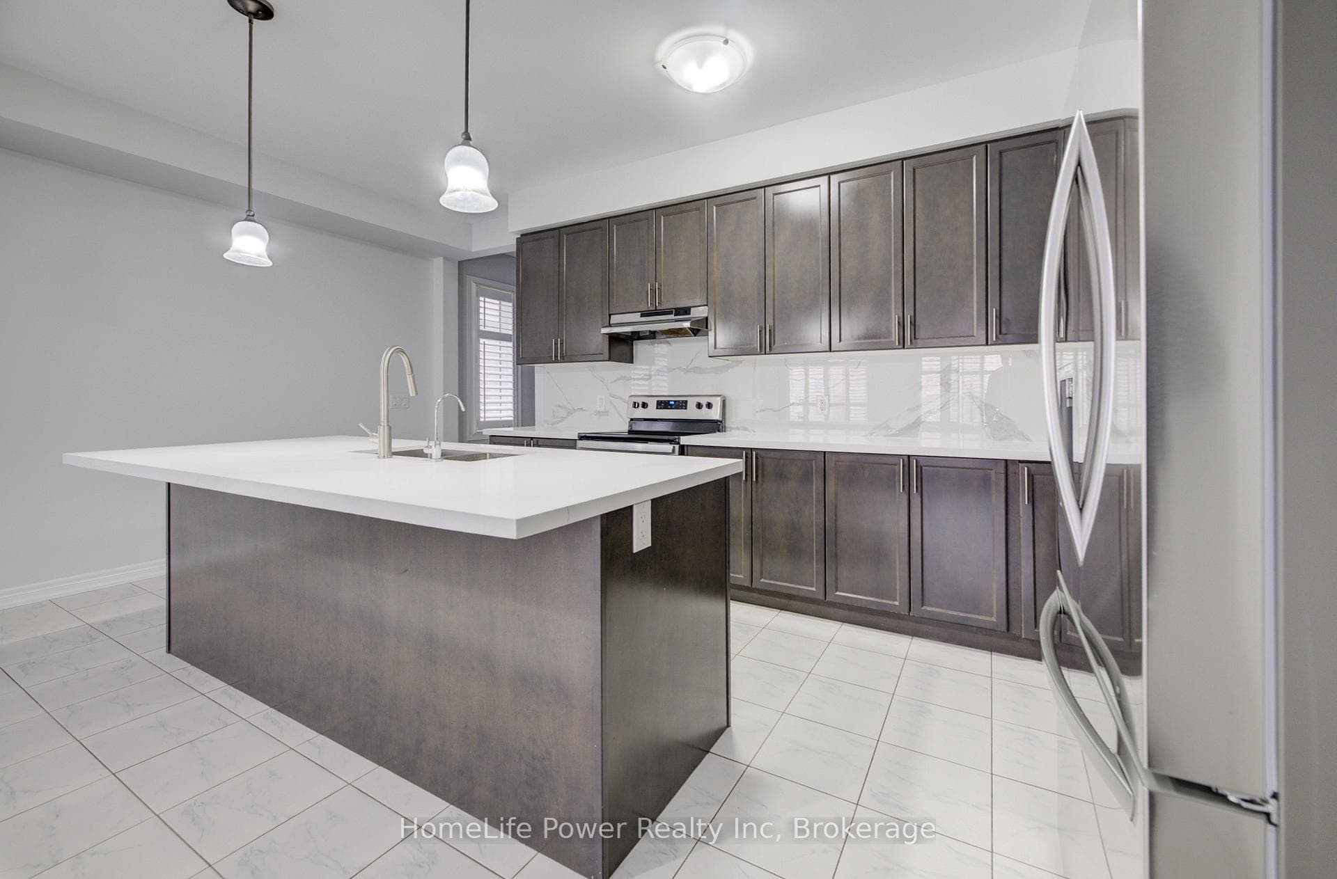 56 Reistwood Drive photo 8