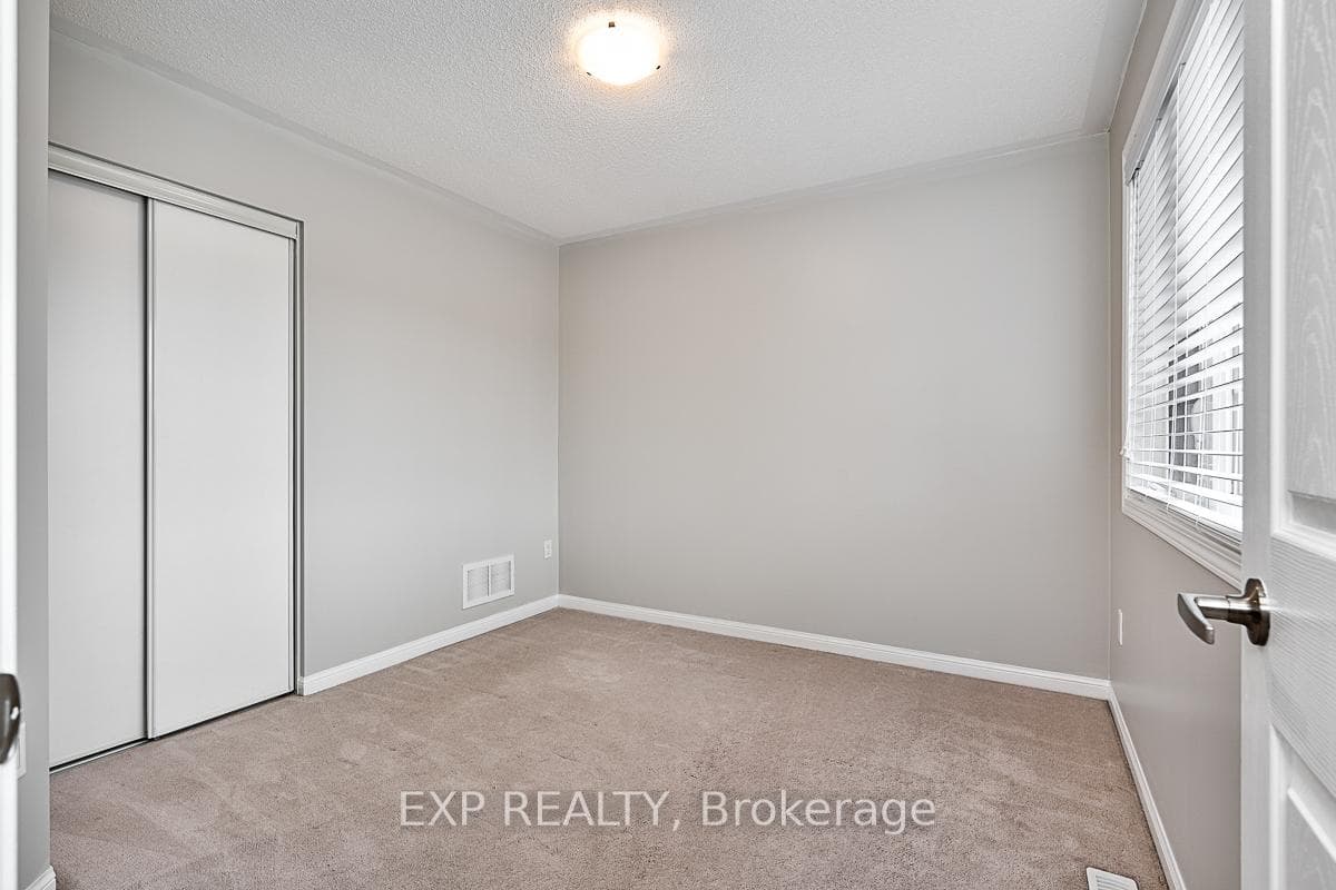 563 Cargill Path photo 18