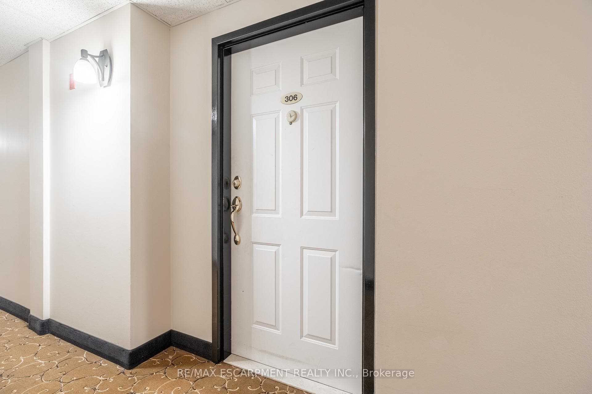 970 Golf Links Road Unit 306 photo 8