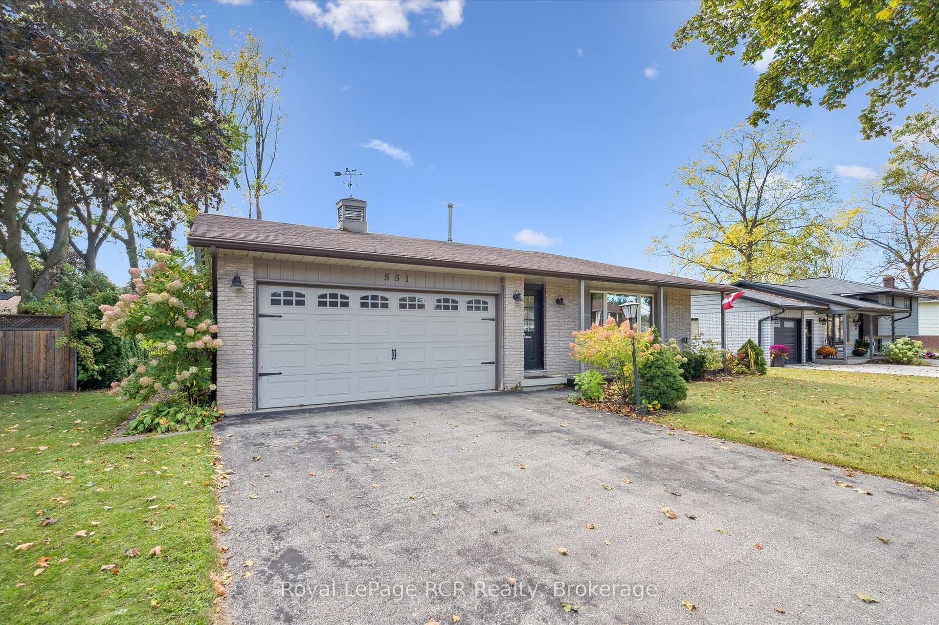 551 Oakview Crescent photo 6