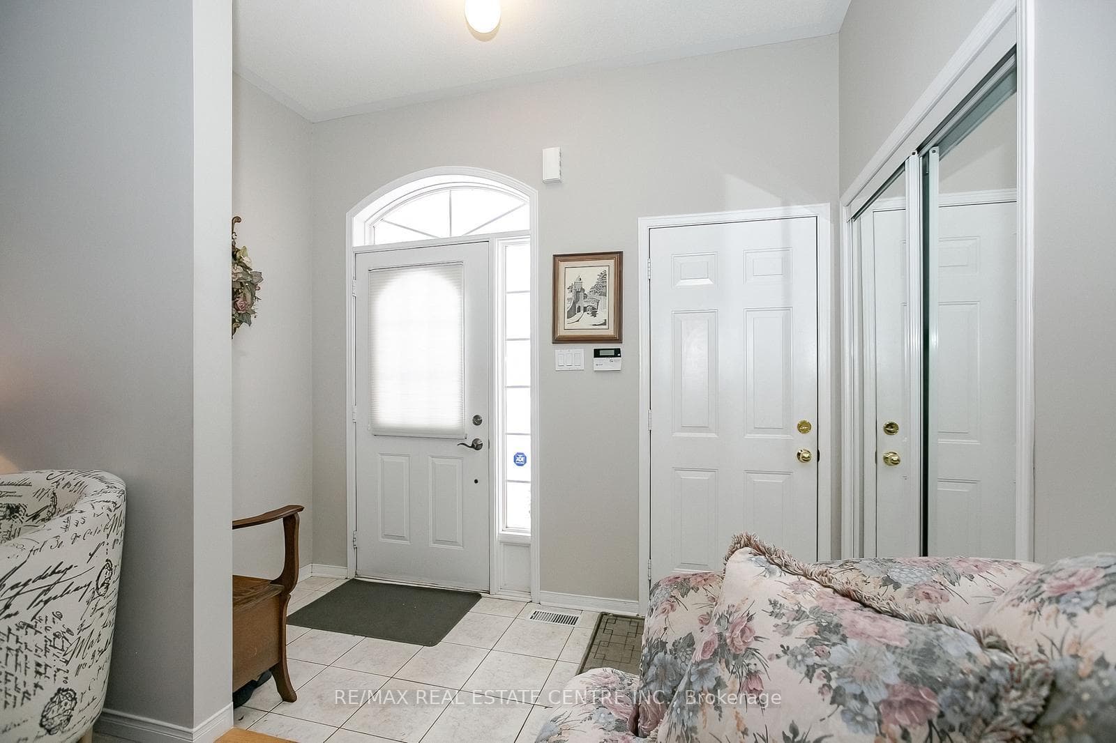 52 Collingwood Avenue photo 4