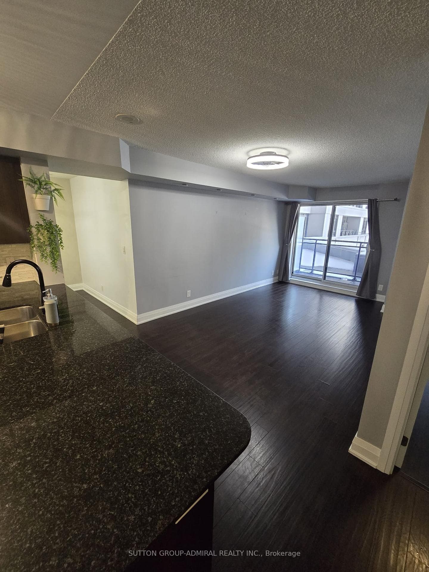 1060 Sheppard Avenue Unit 202 photo 7