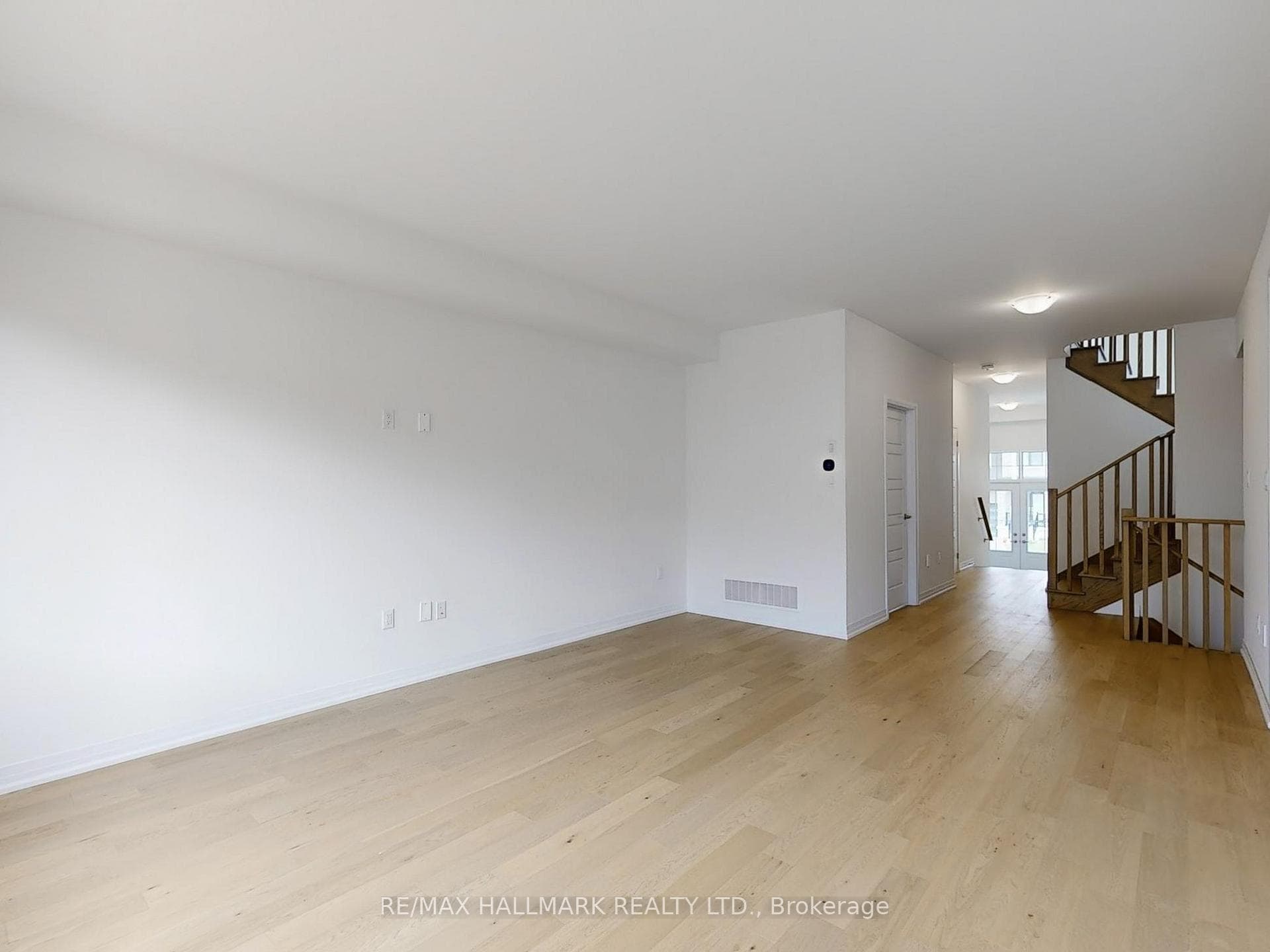 40 Velvet Way photo 7