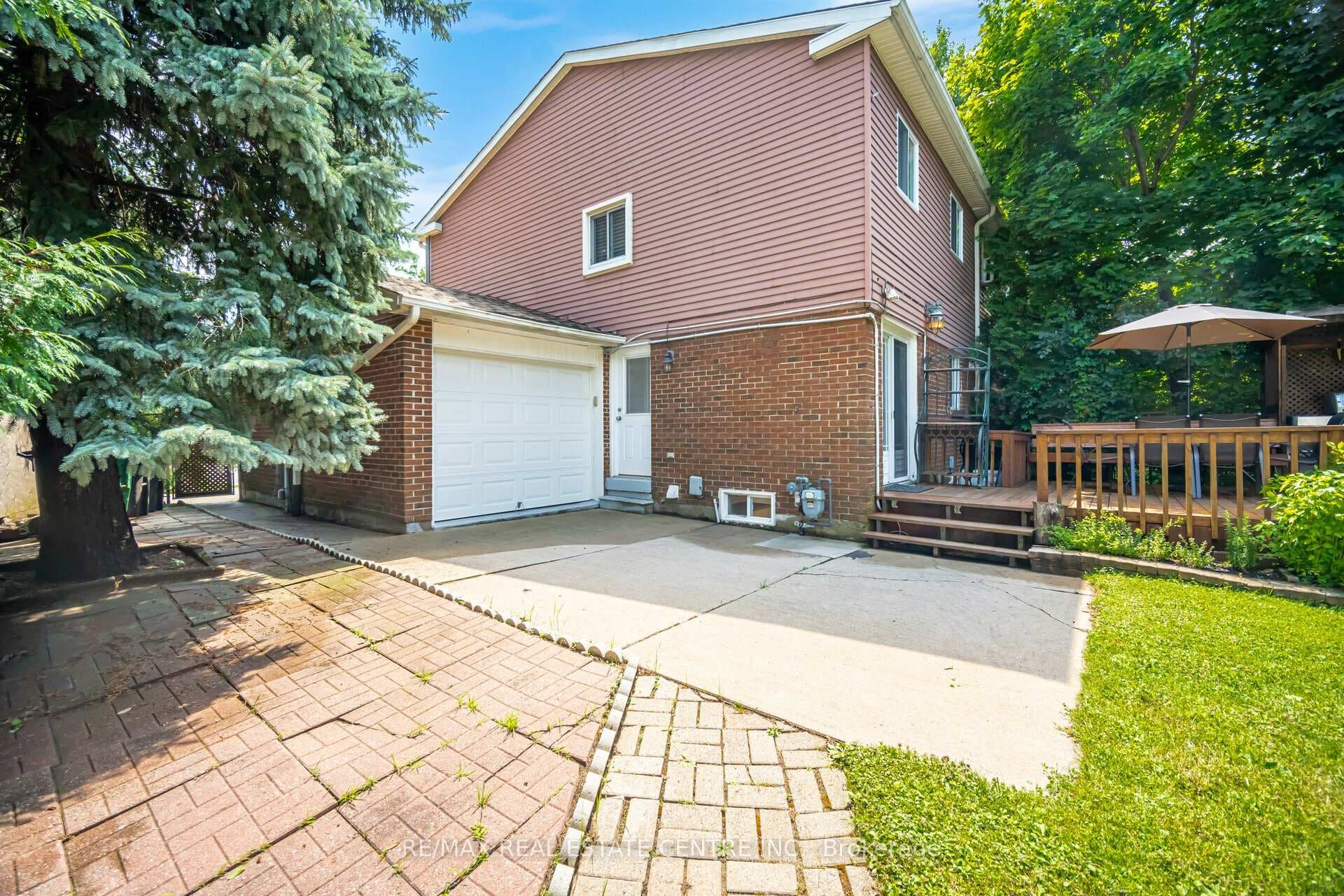 26 Jeanette Place photo 39