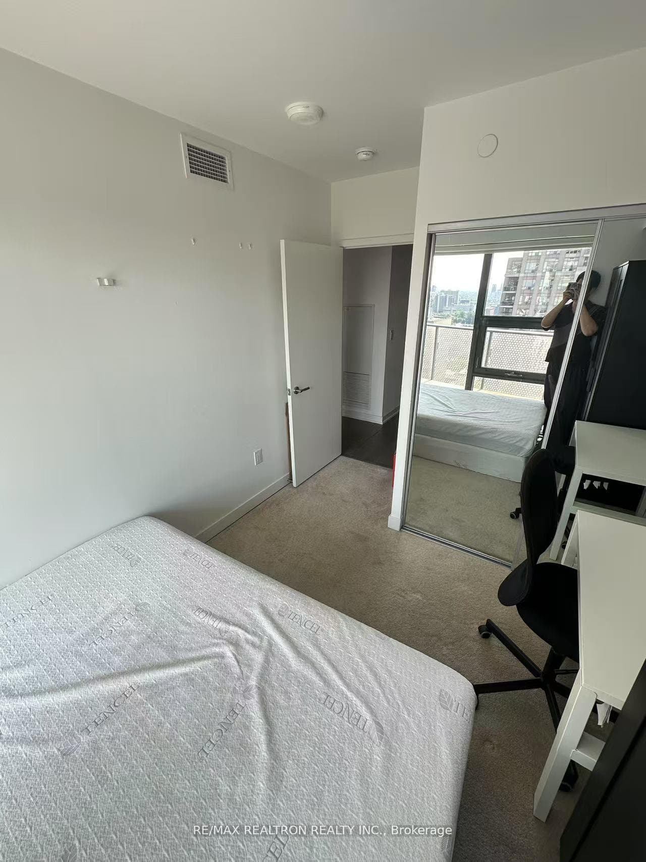 11 Wellesley Street Unit 2508 photo 10