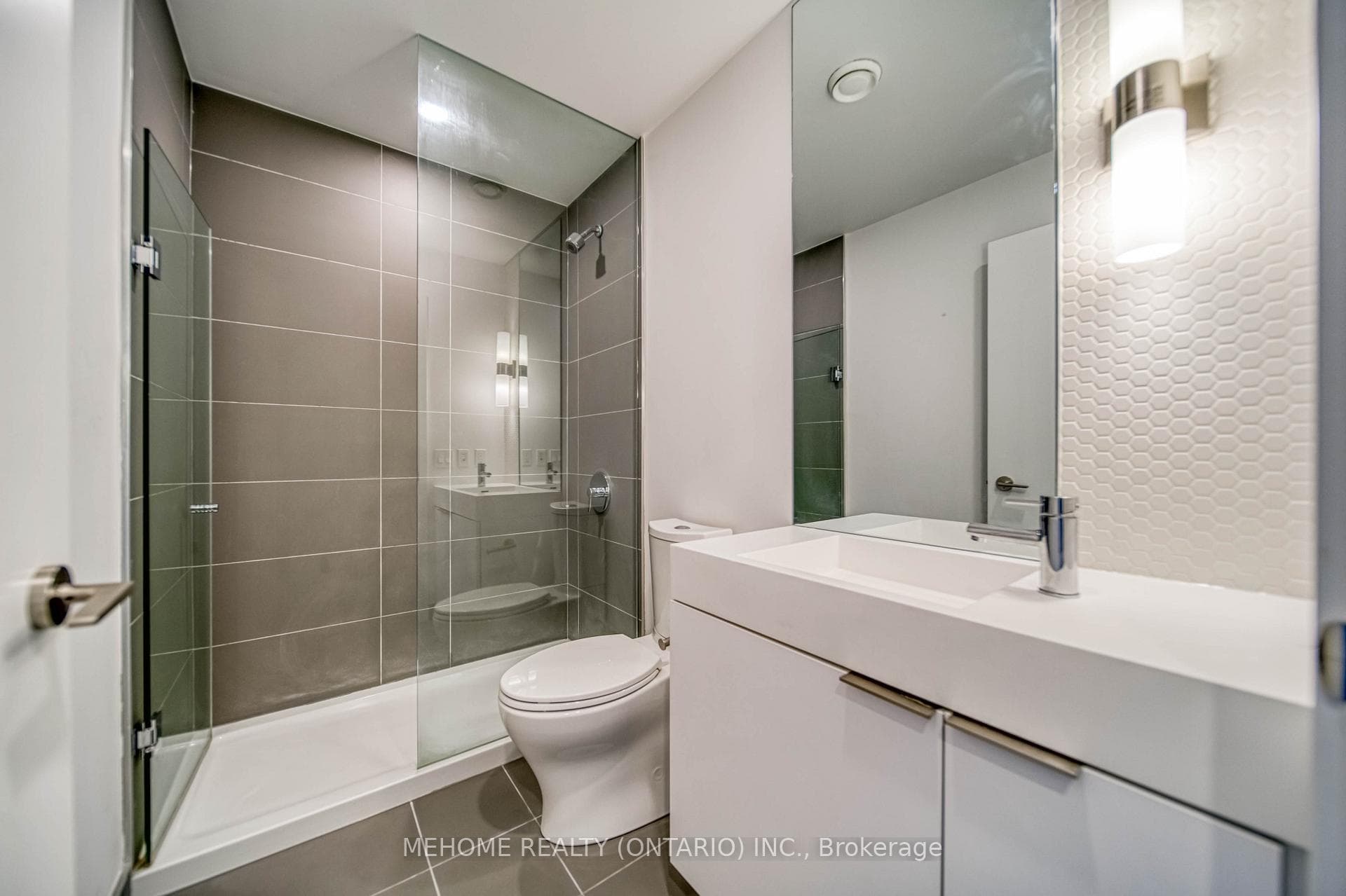 33 Helendale Avenue Unit 1307 photo 28