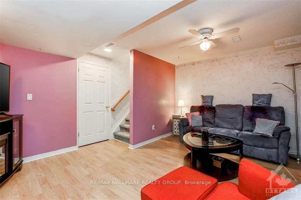 1668 JOBIN Crescent photo 23