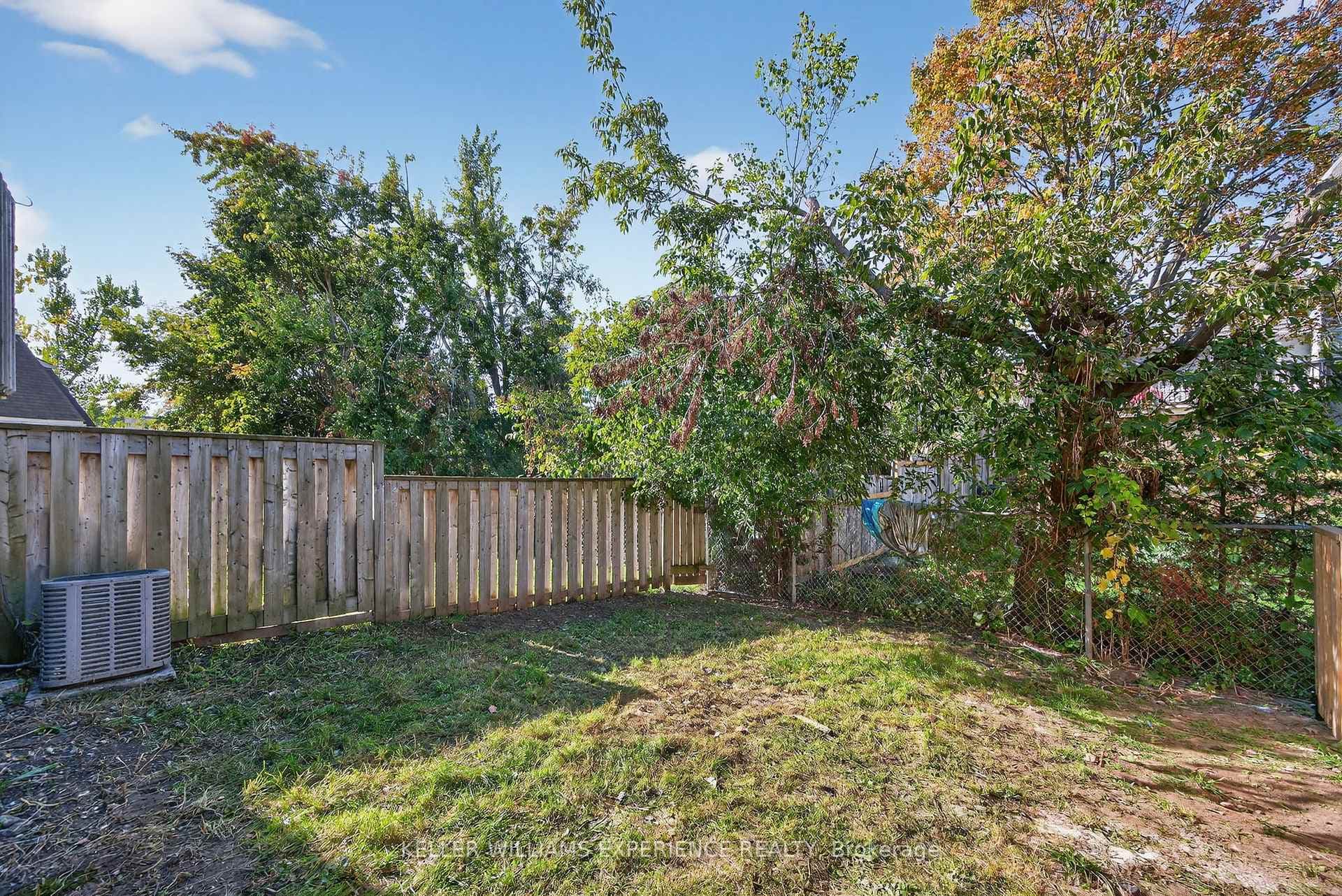 12 LANKIN Boulevard Unit #22 photo 38