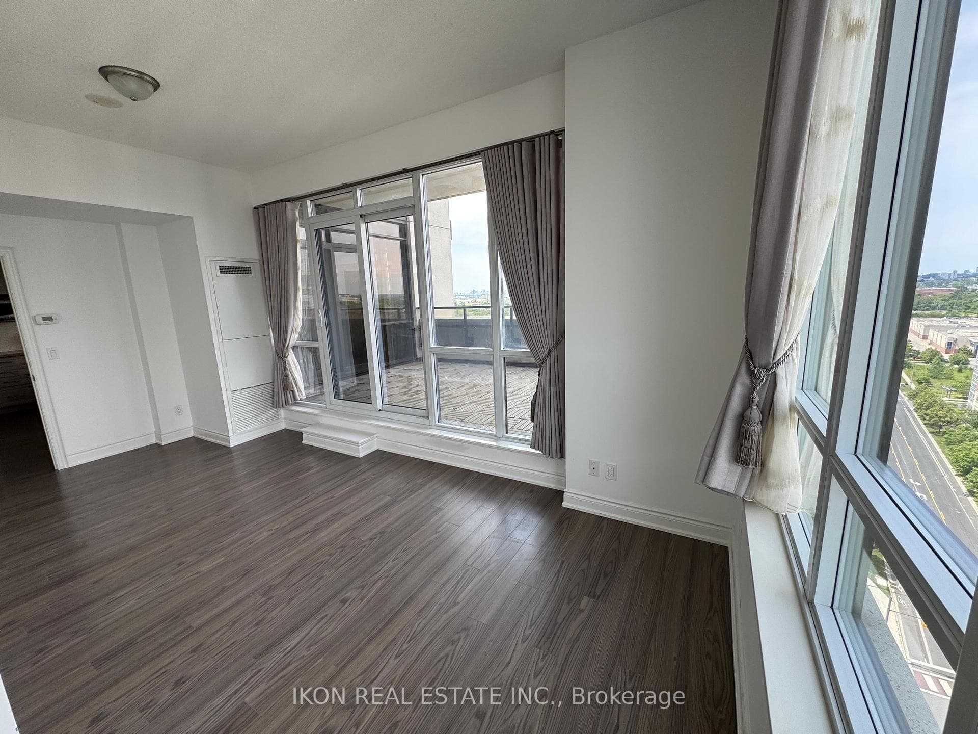 89 South Town Centre Boulevard Unit 1707 photo 16