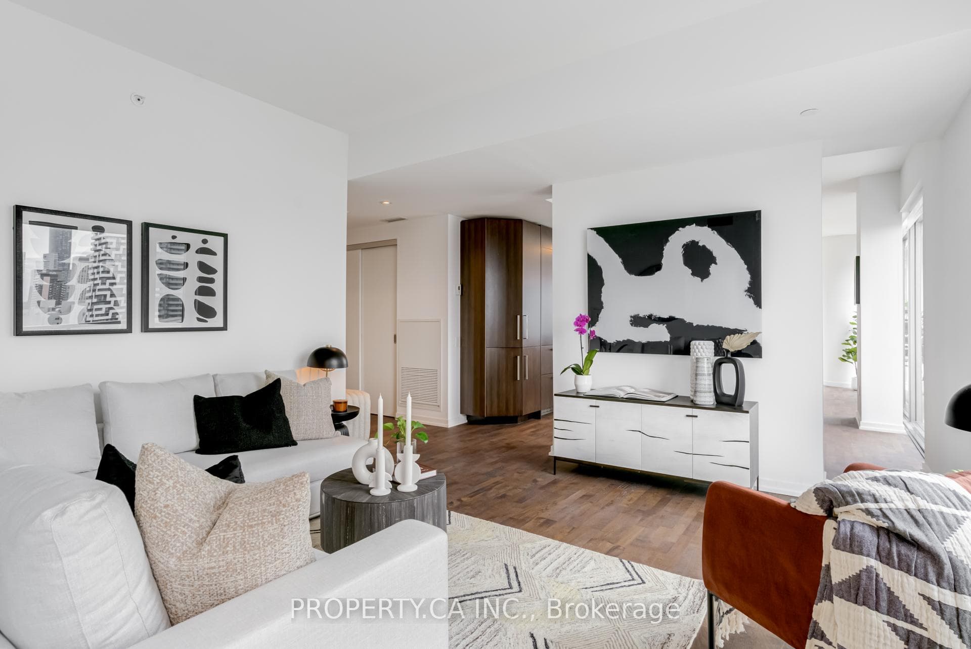 60 Colborne Street Unit 2503 photo 5