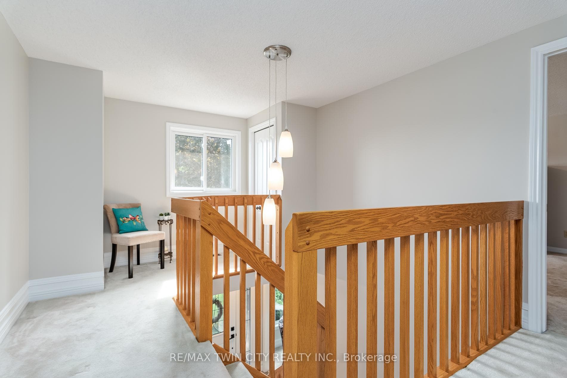 691 Westheights Drive photo 43