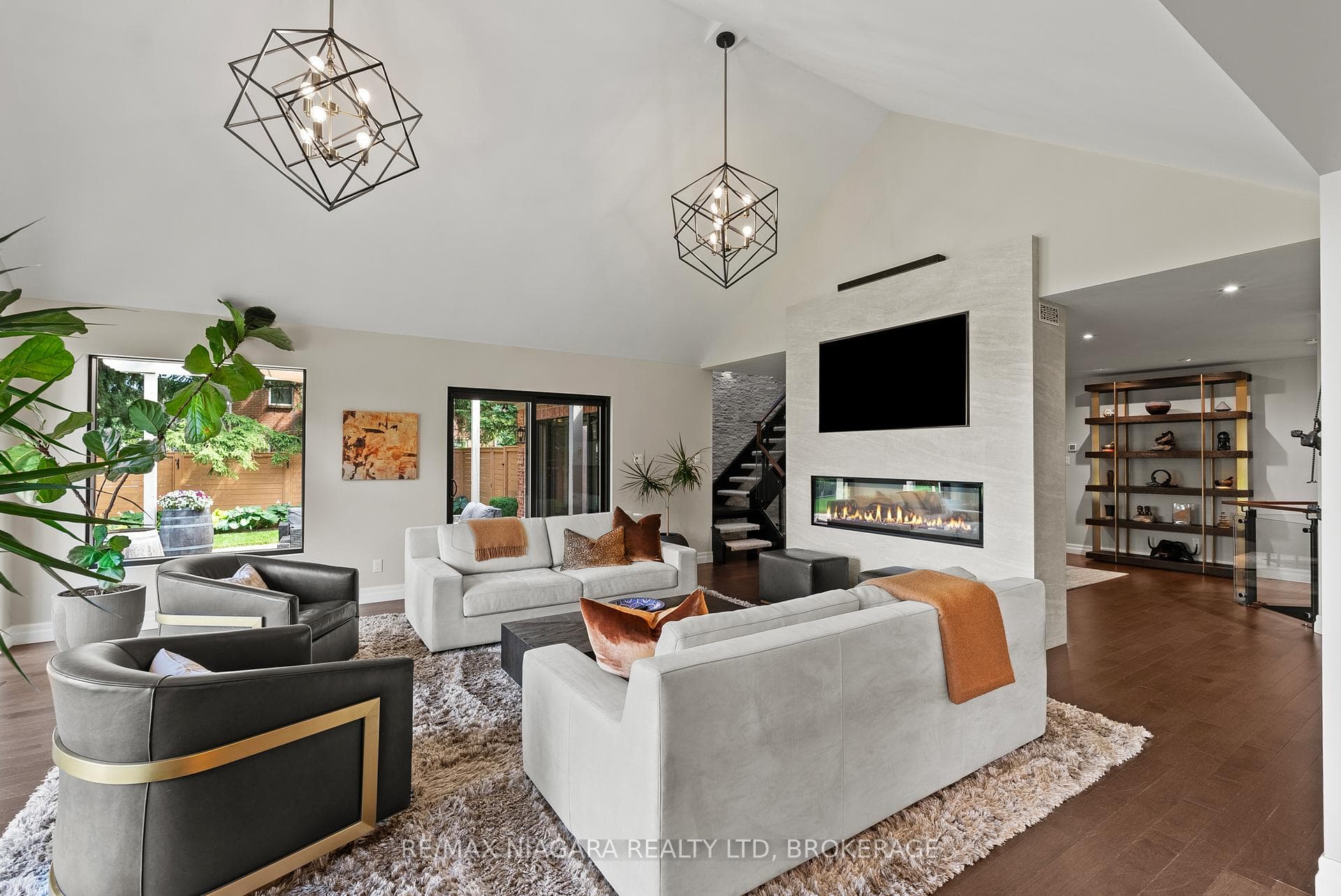 14690 Niagara Parkway photo 20