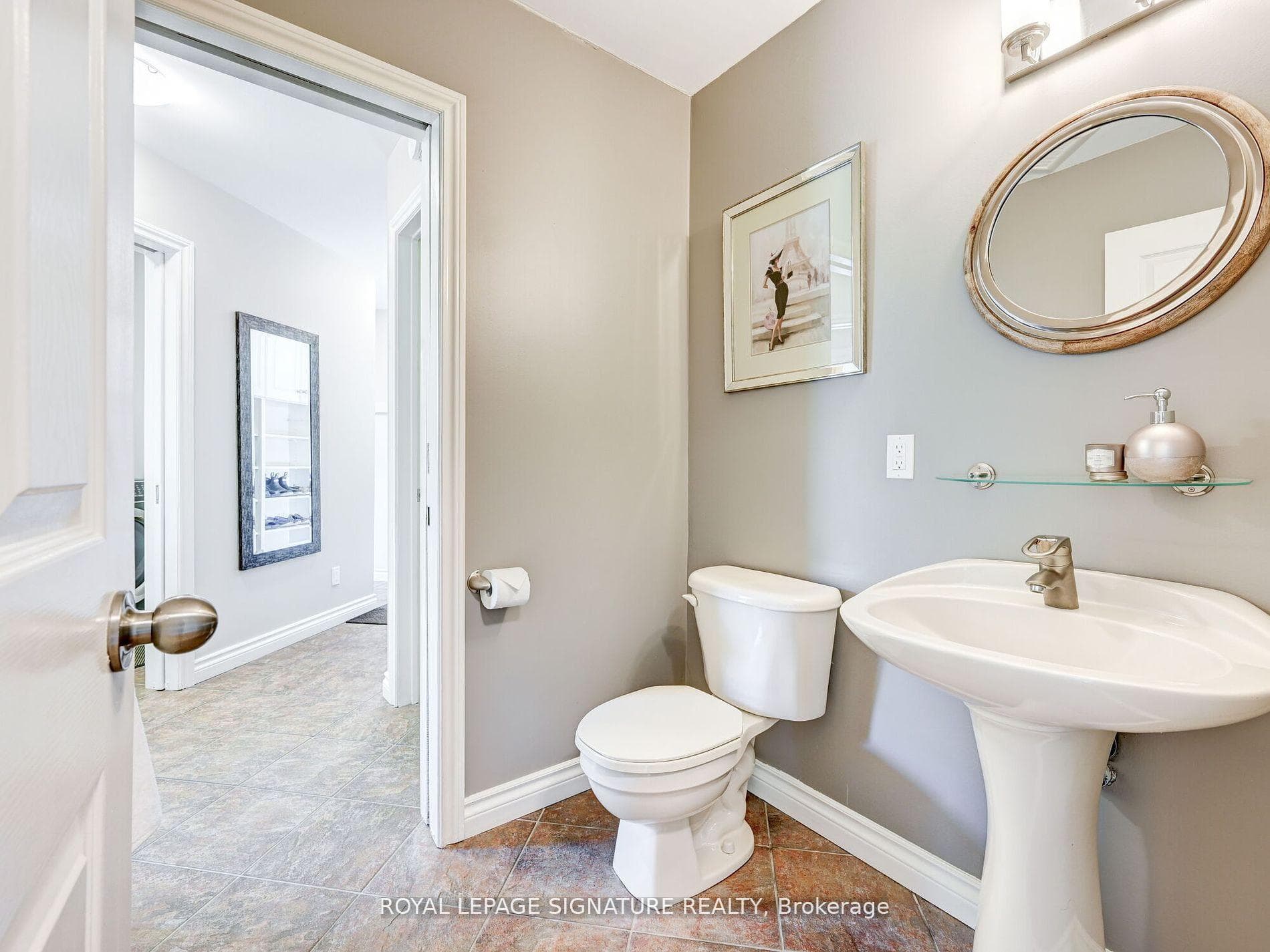 9 Fallbrook Lane photo 24