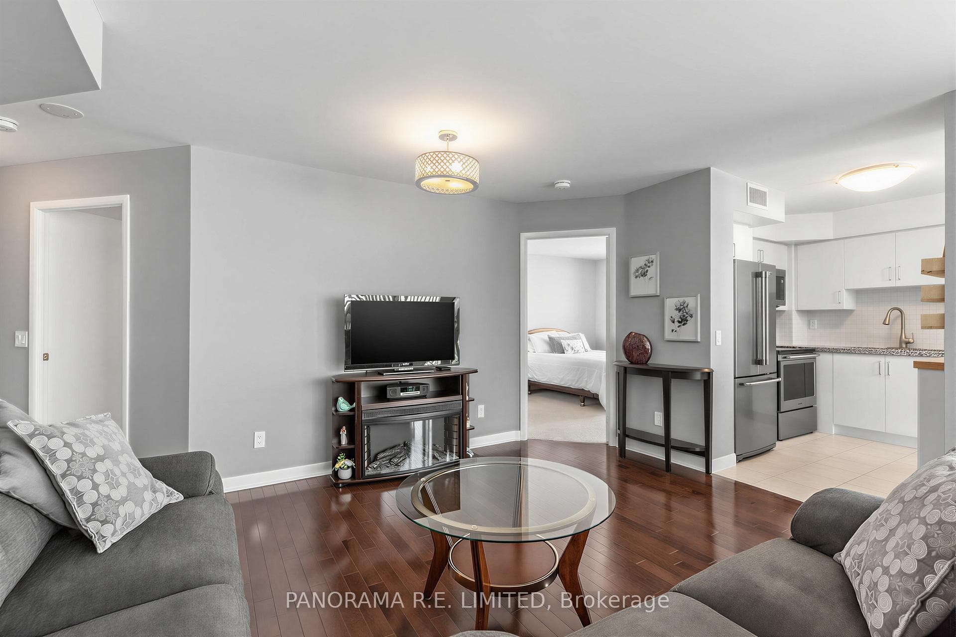 235 Sherway Gardens Road Unit 1810 photo 4