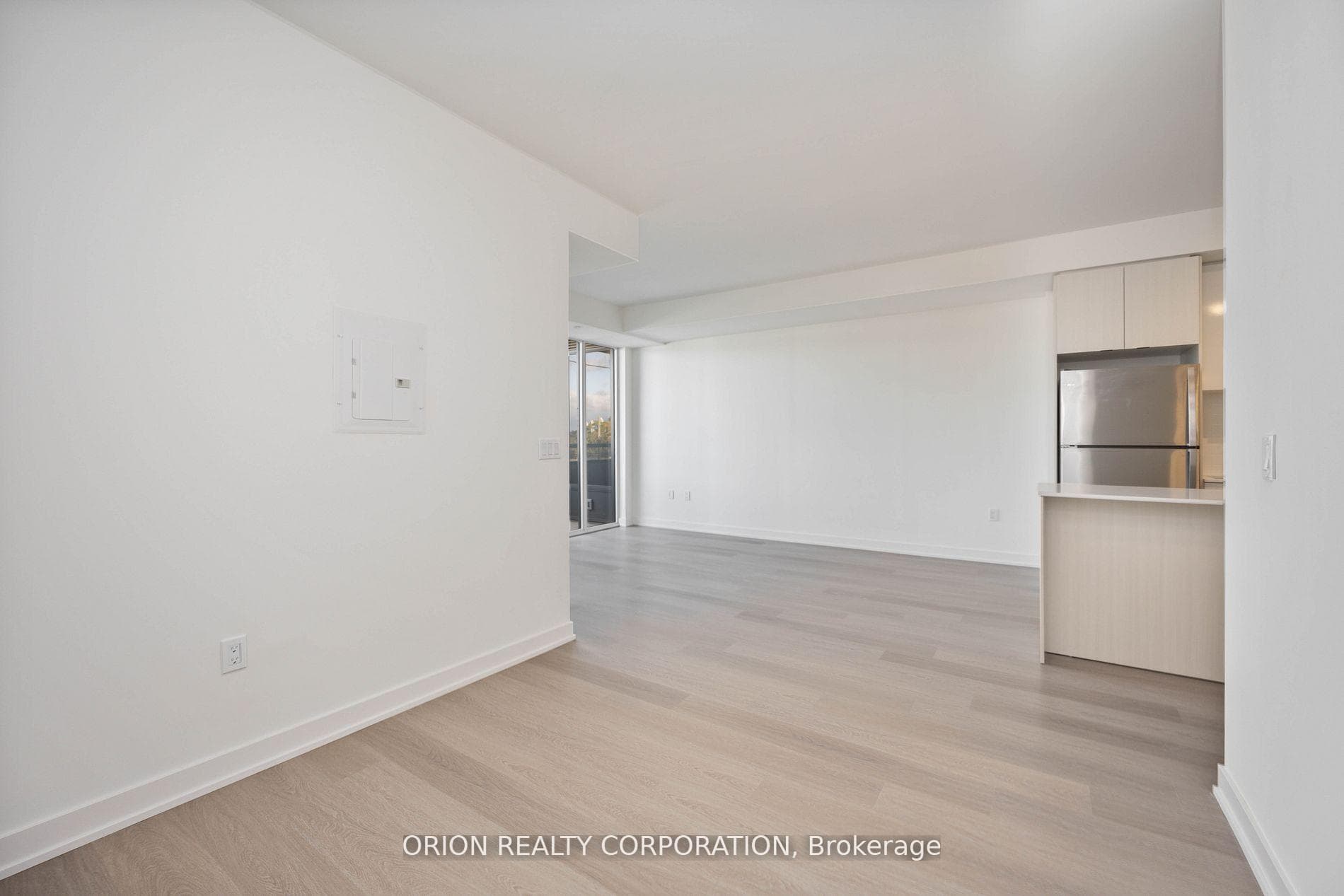 859 The Queensway N/A Unit 320 photo 11