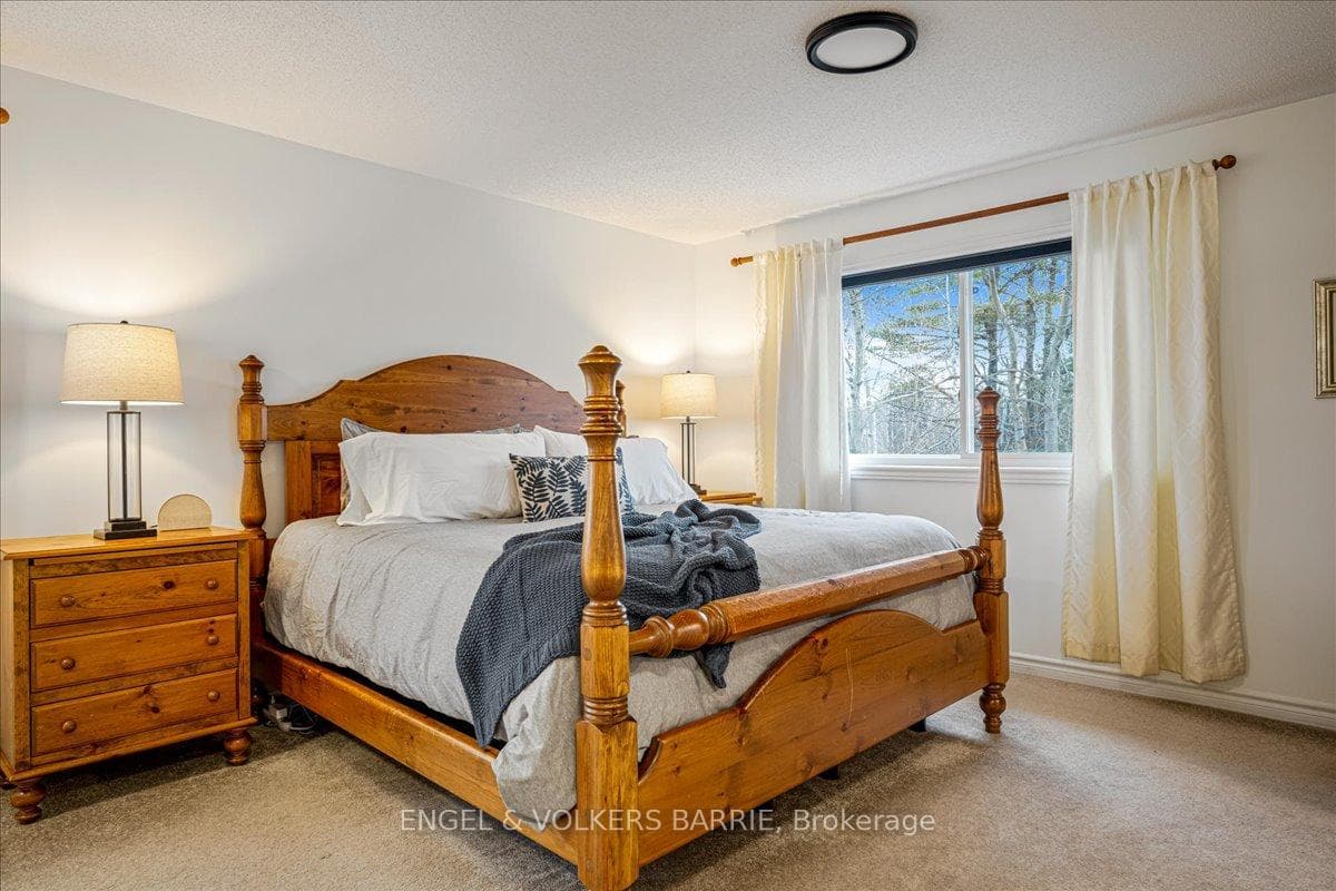 95 Nicholson Drive photo 21