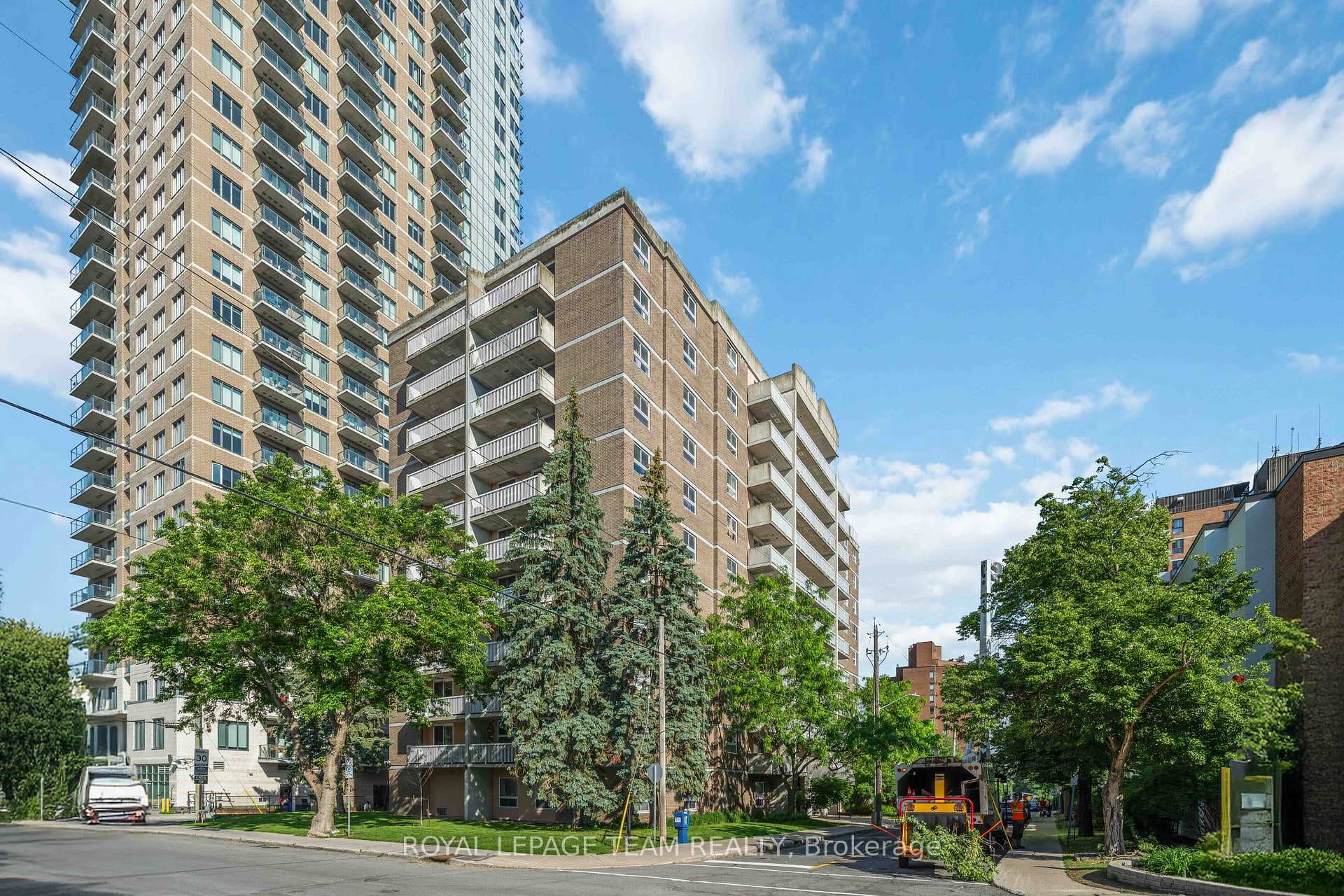 110 Forward Avenue Unit 203 photo 1