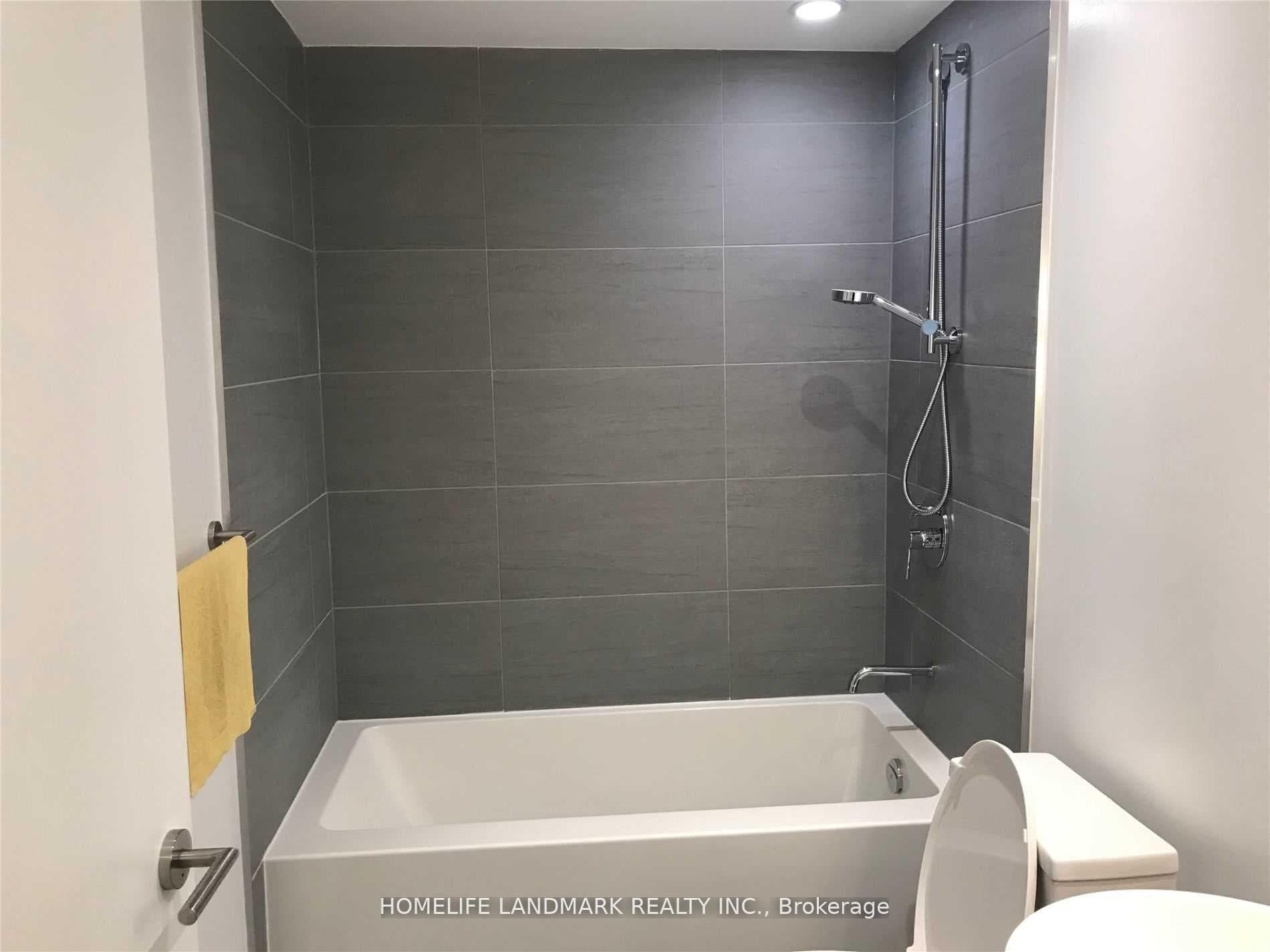 161 Roehampton Avenue Unit 621 photo 10