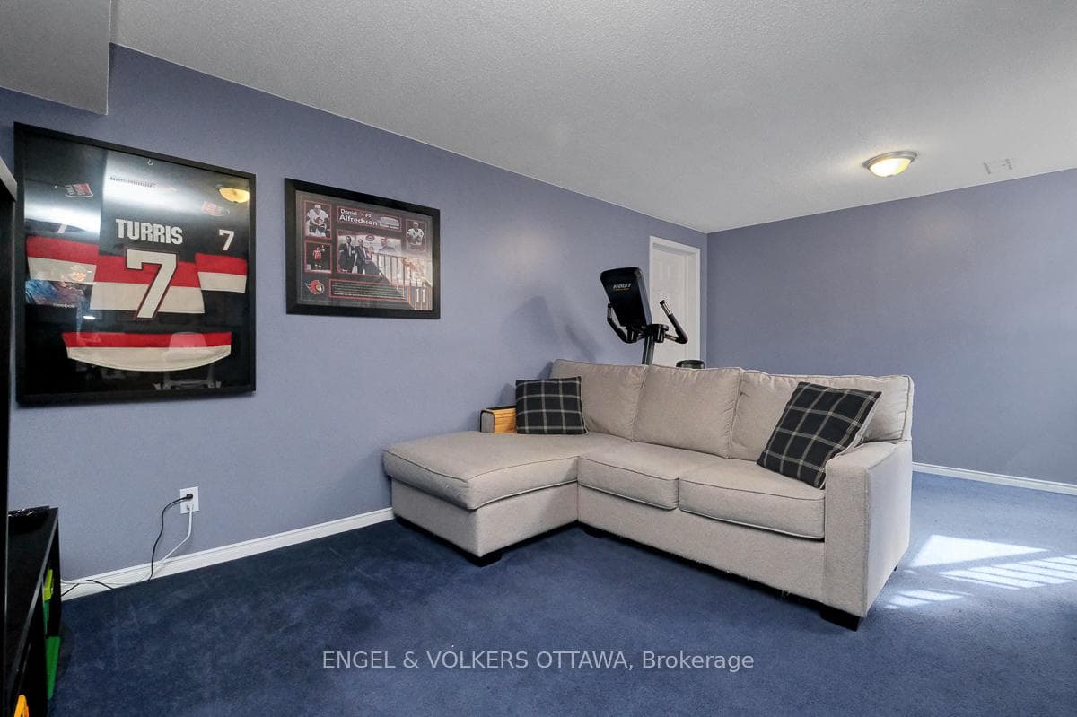 88 Kincardine Drive photo 37
