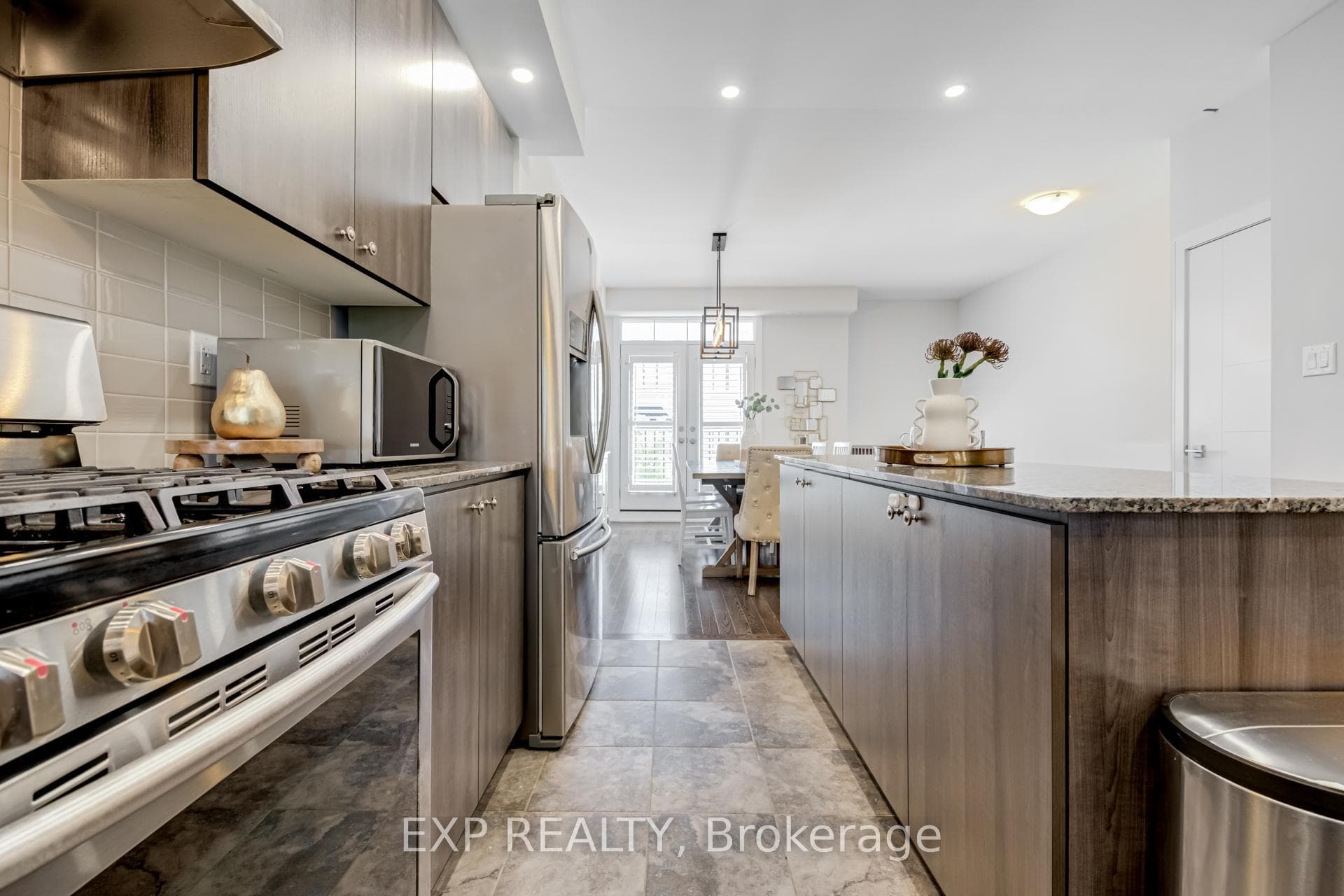 551 Mermaid Crescent photo 14