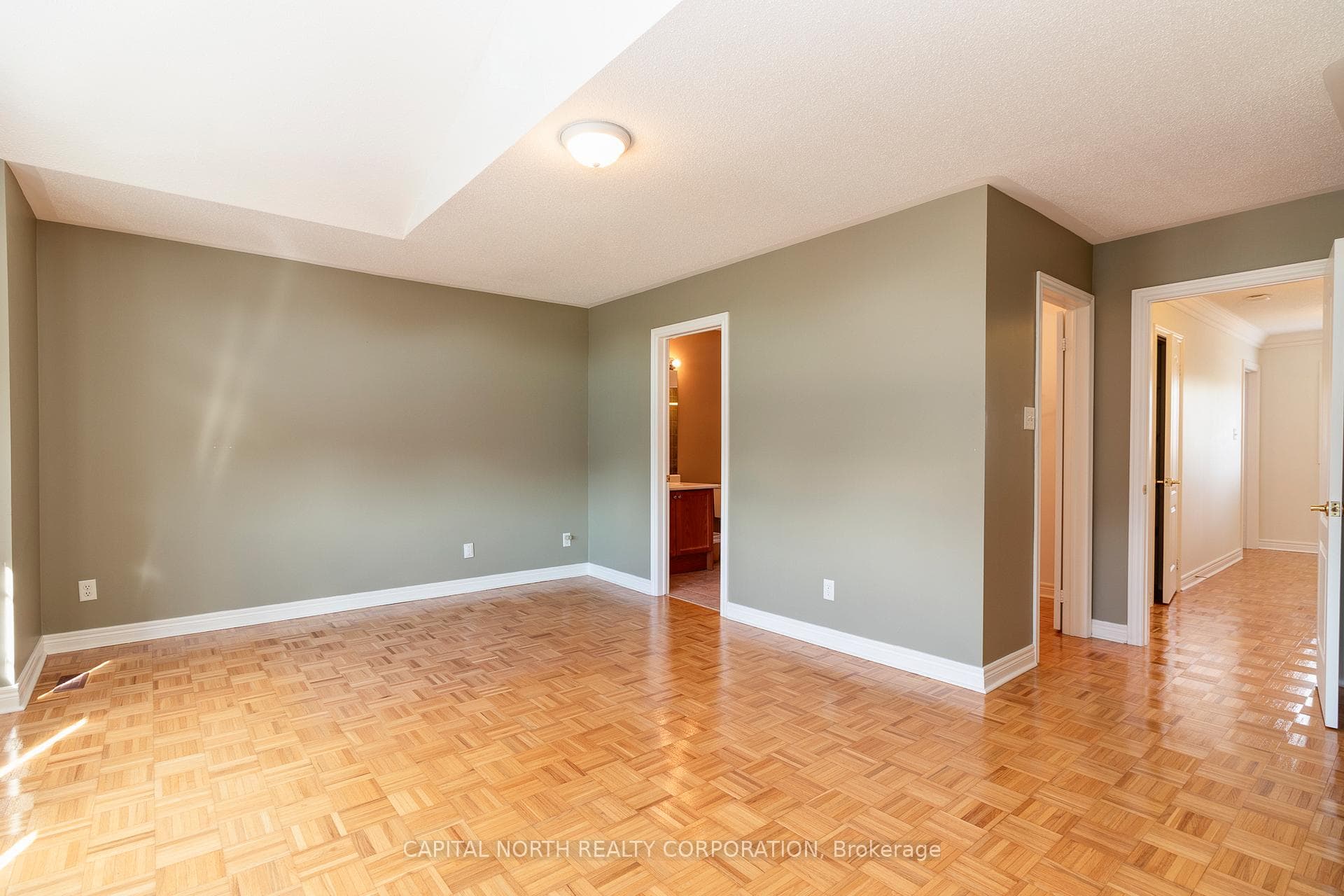 72 Ravineview Drive photo 16