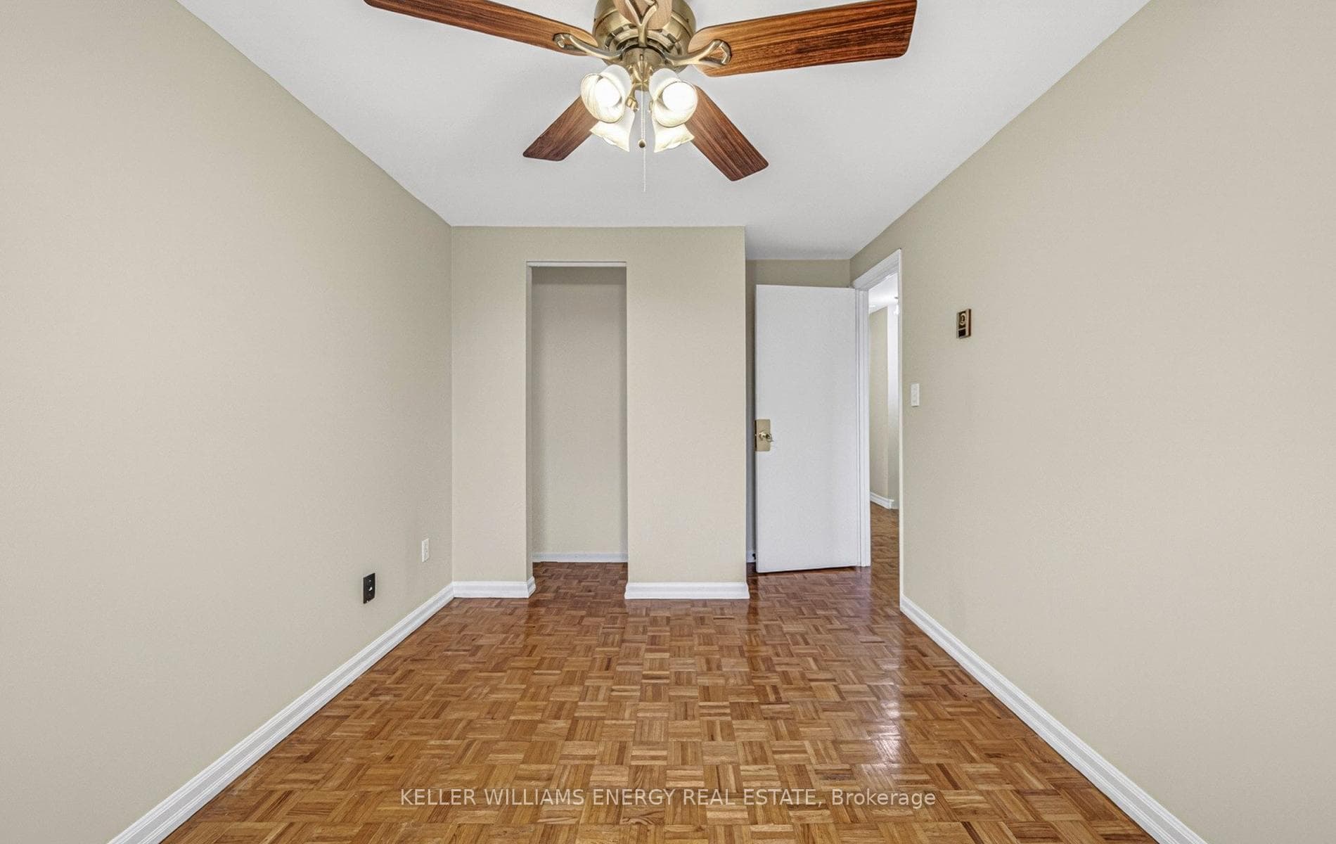 251 Kinmount Crescent photo 24