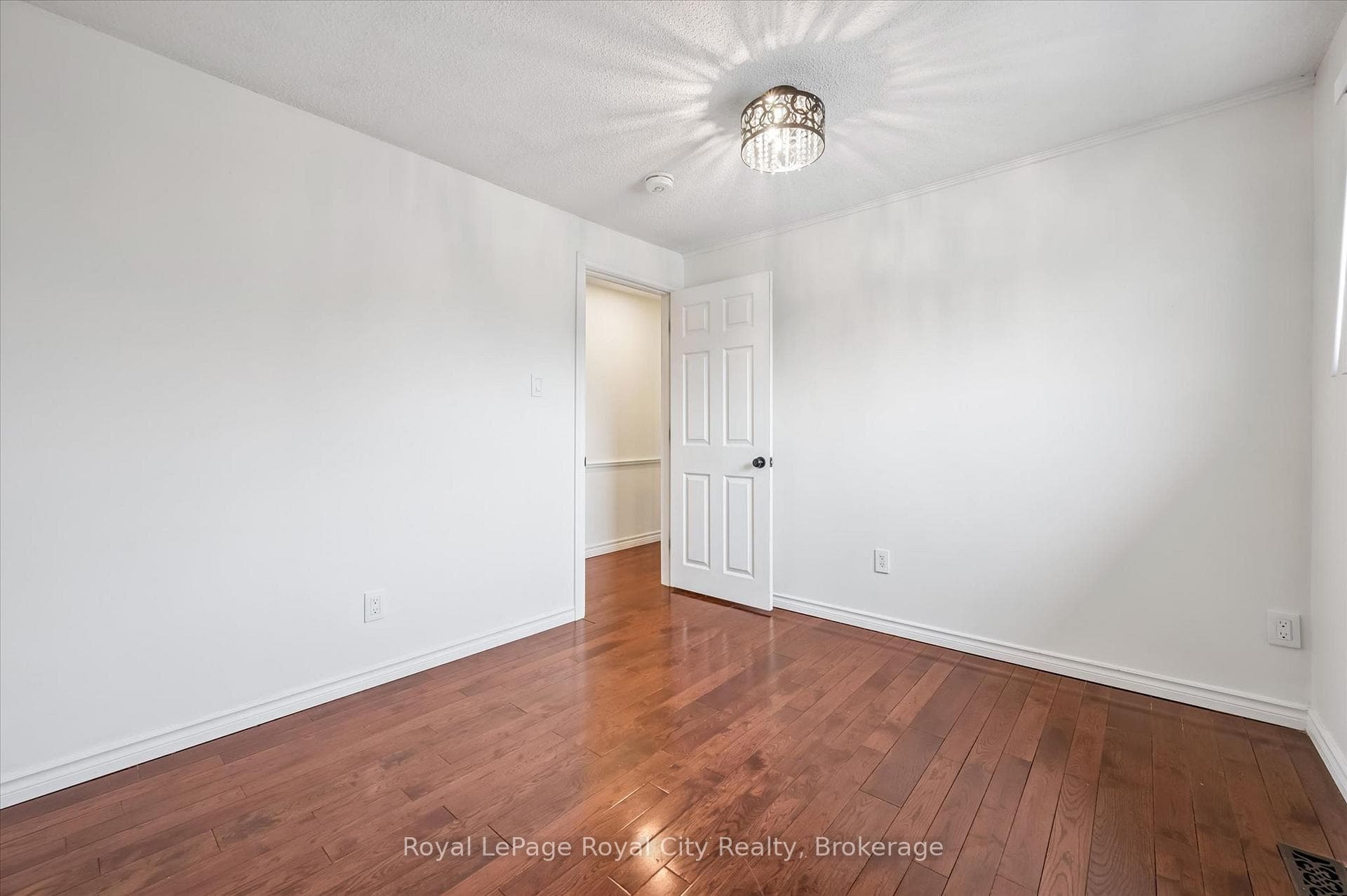 184 Harvard Road photo 28